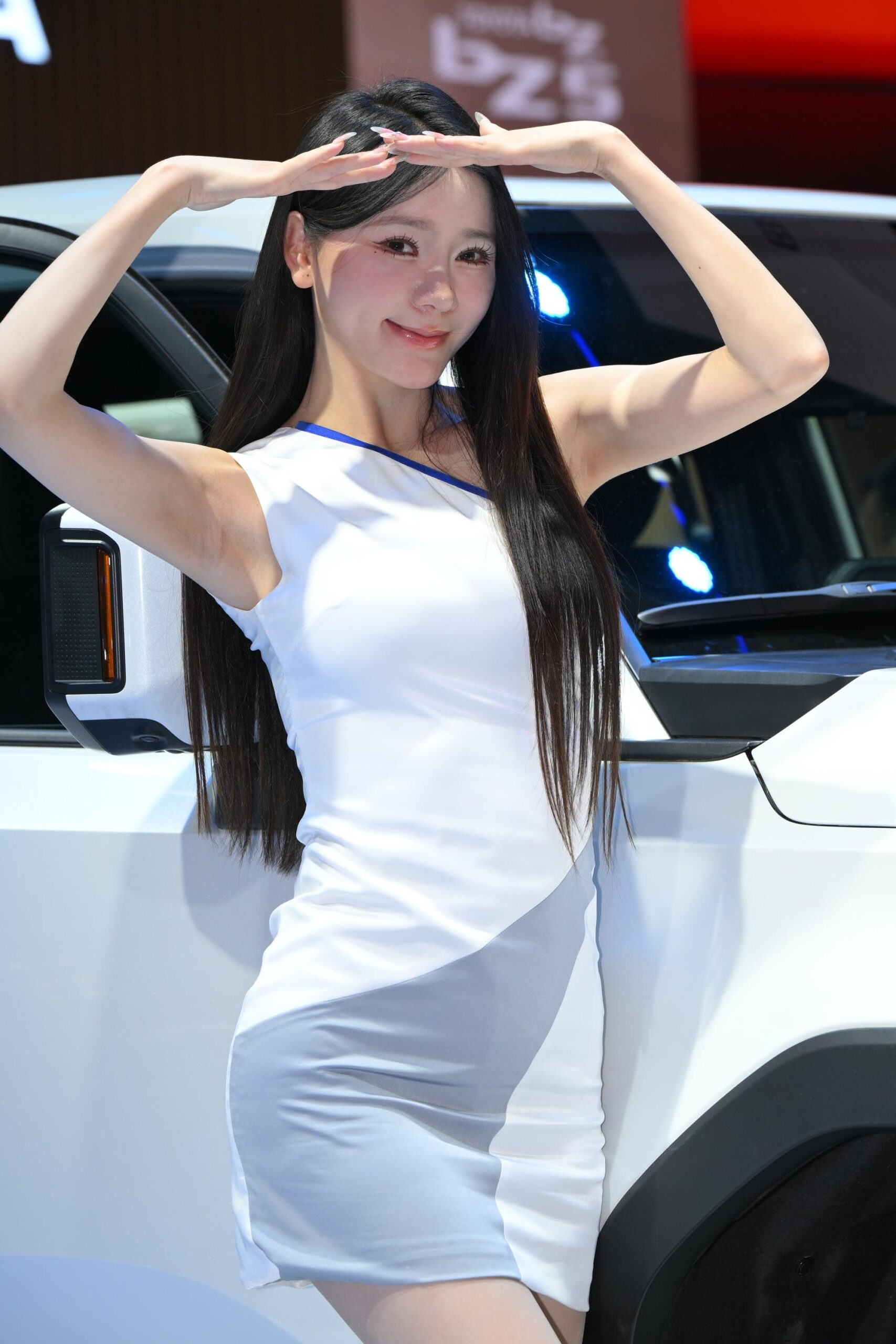 No.9547 爱穿肉丝的小君 [140P-2.29GB]