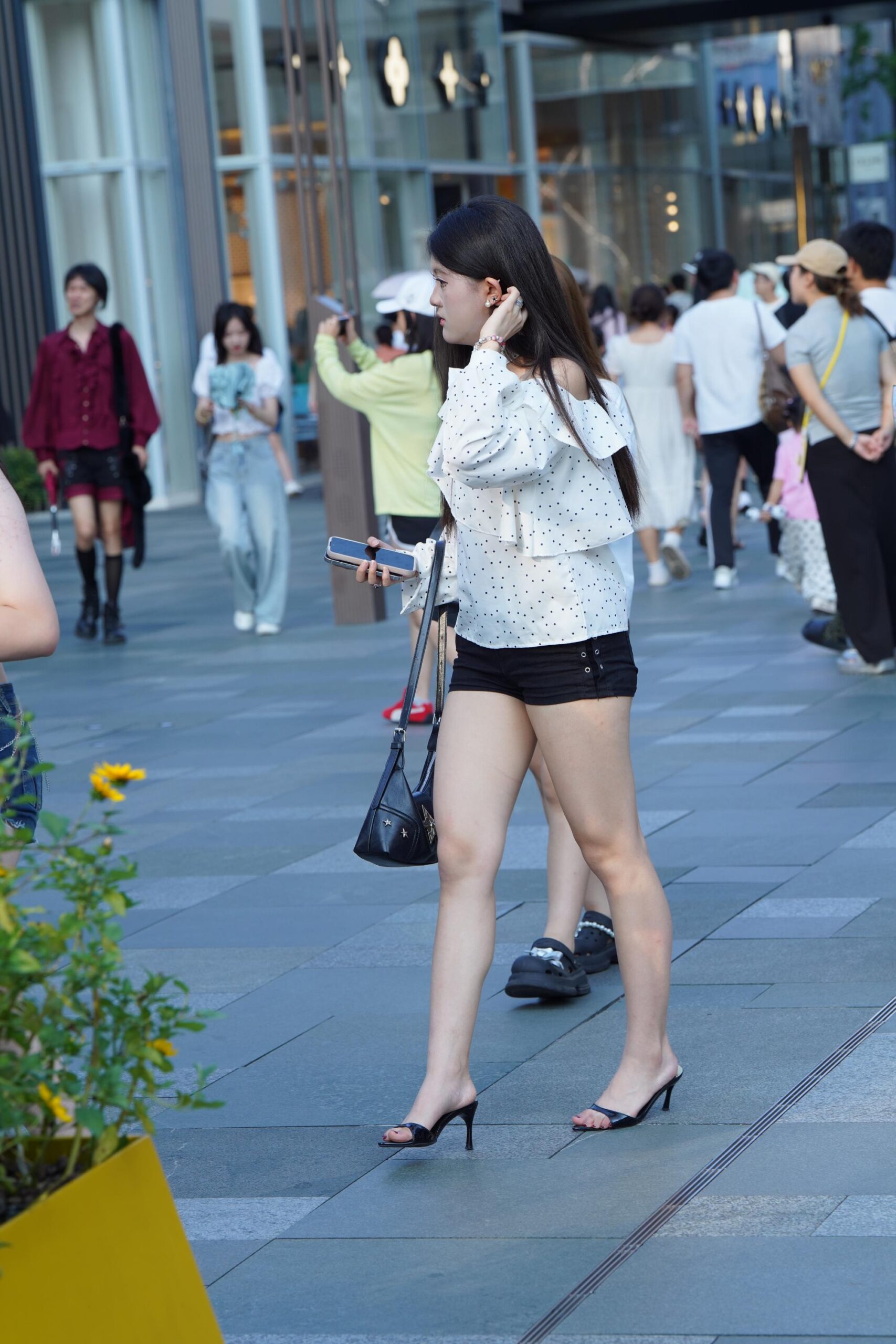 GS-X741 热裤小妹 【170P 2.87G】