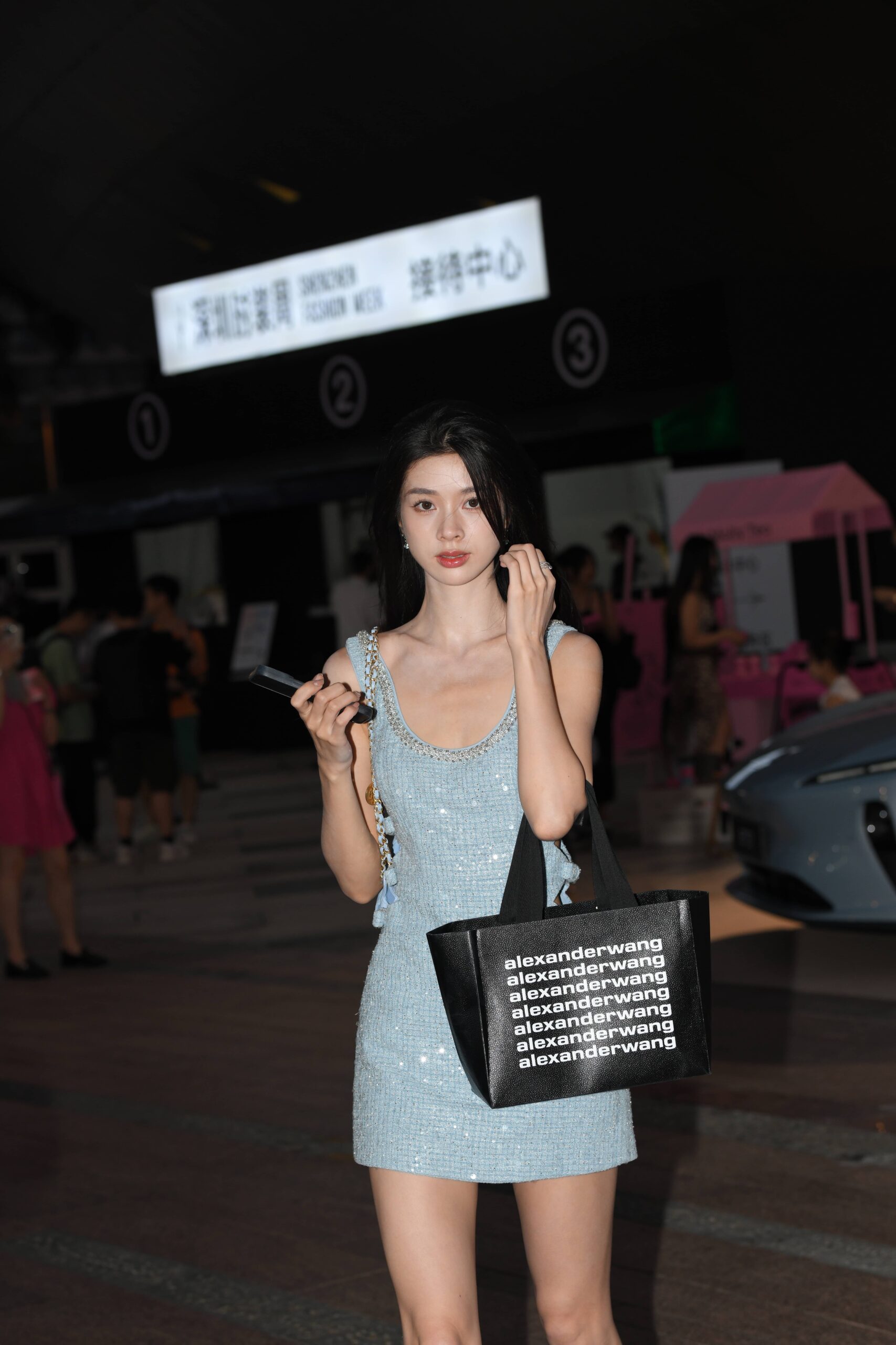 GS-X720 蓝裙美腿美女 【140P 3.10G】