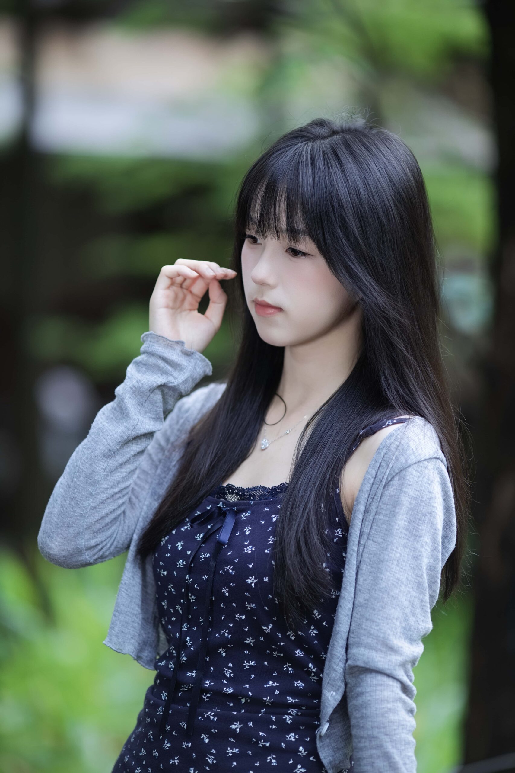 GS-Y0248   夏日·寒蝉 来份肠粉 [17P-368MB]