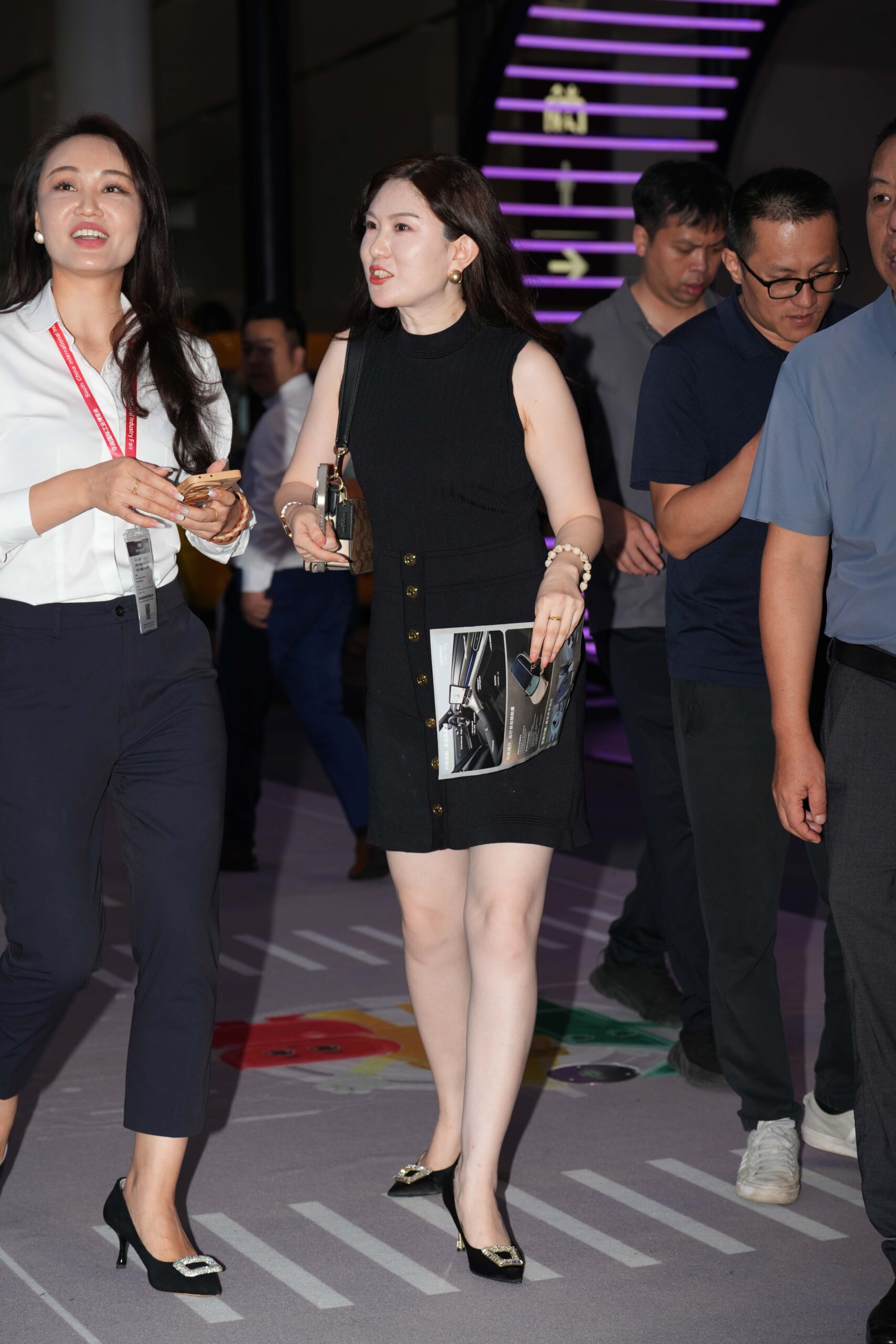 GS-X787 车展篇-一对高跟轻熟 【48P  1.70G】