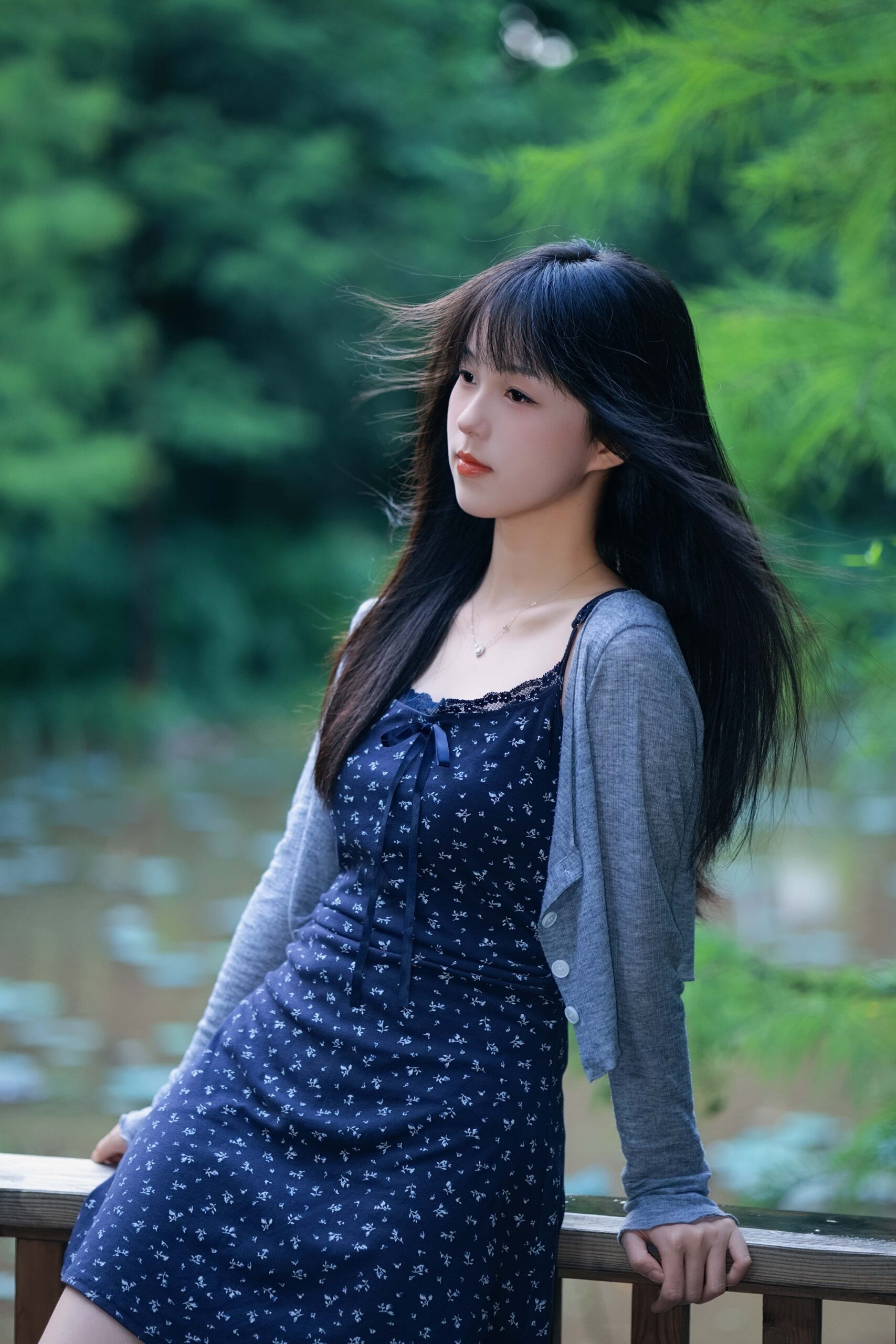 GS-Y0248   夏日·寒蝉 来份肠粉 [17P-368MB]