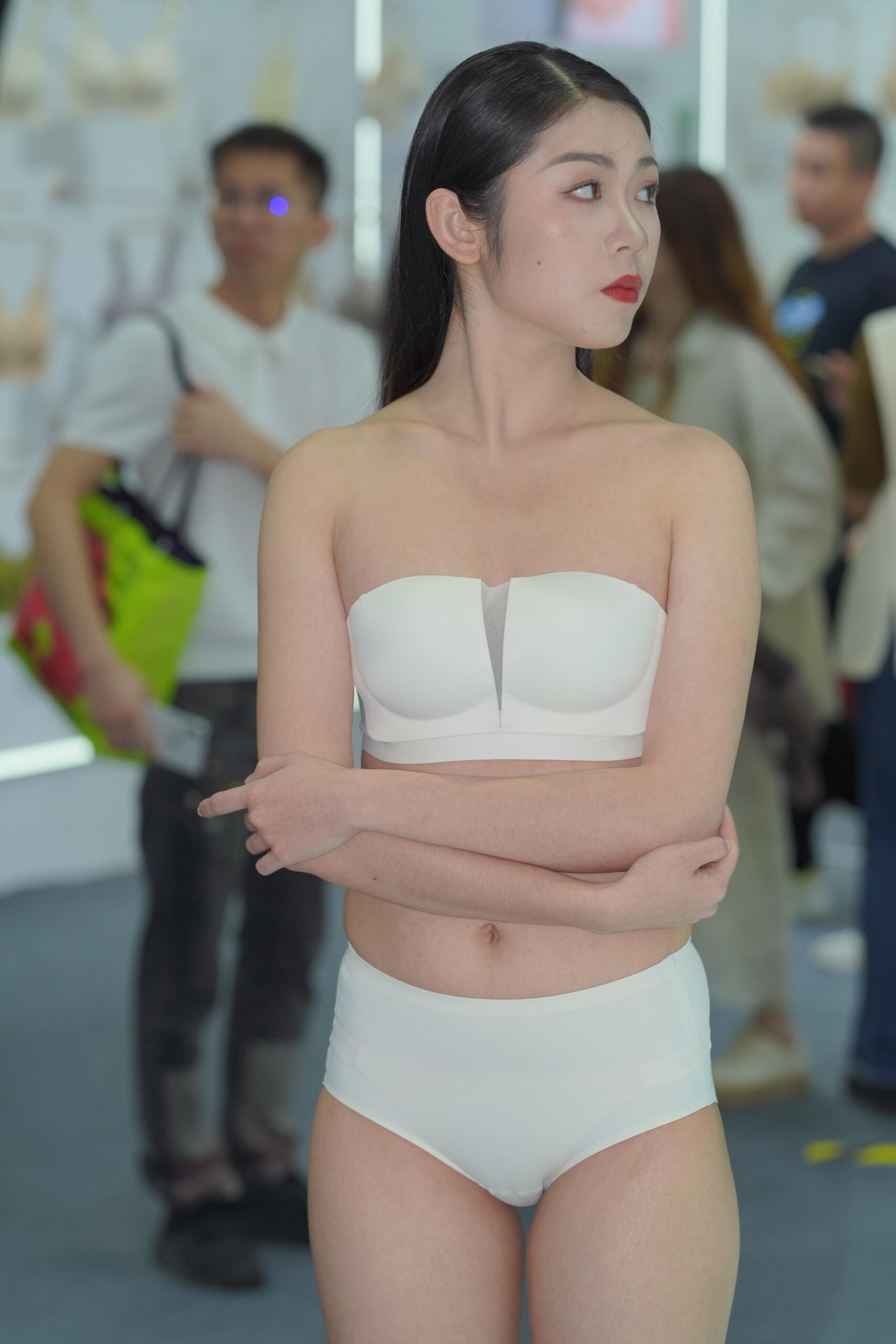 No.9671 内衣展30 [54P-651MB]