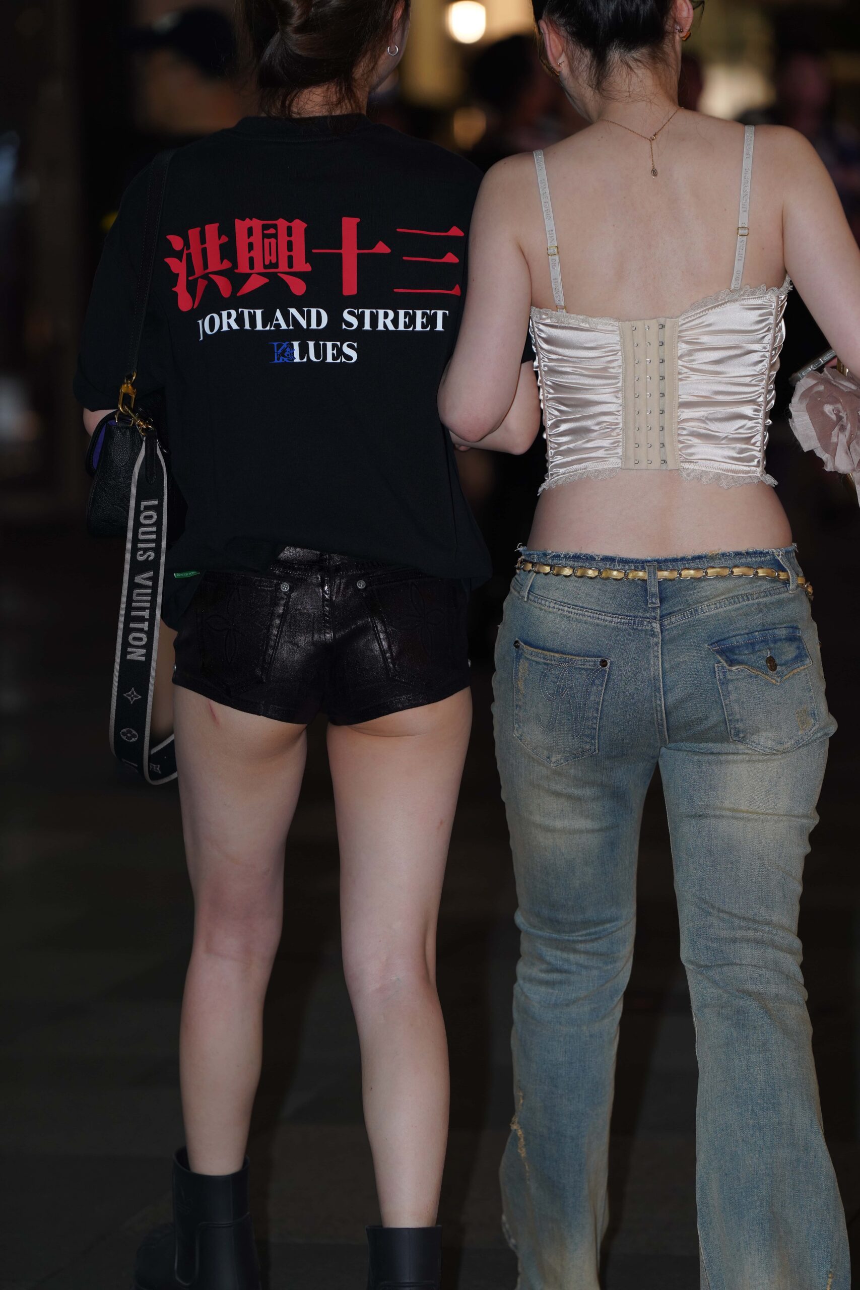 GS-T772  洪兴十三姨  【90P  1.55G】