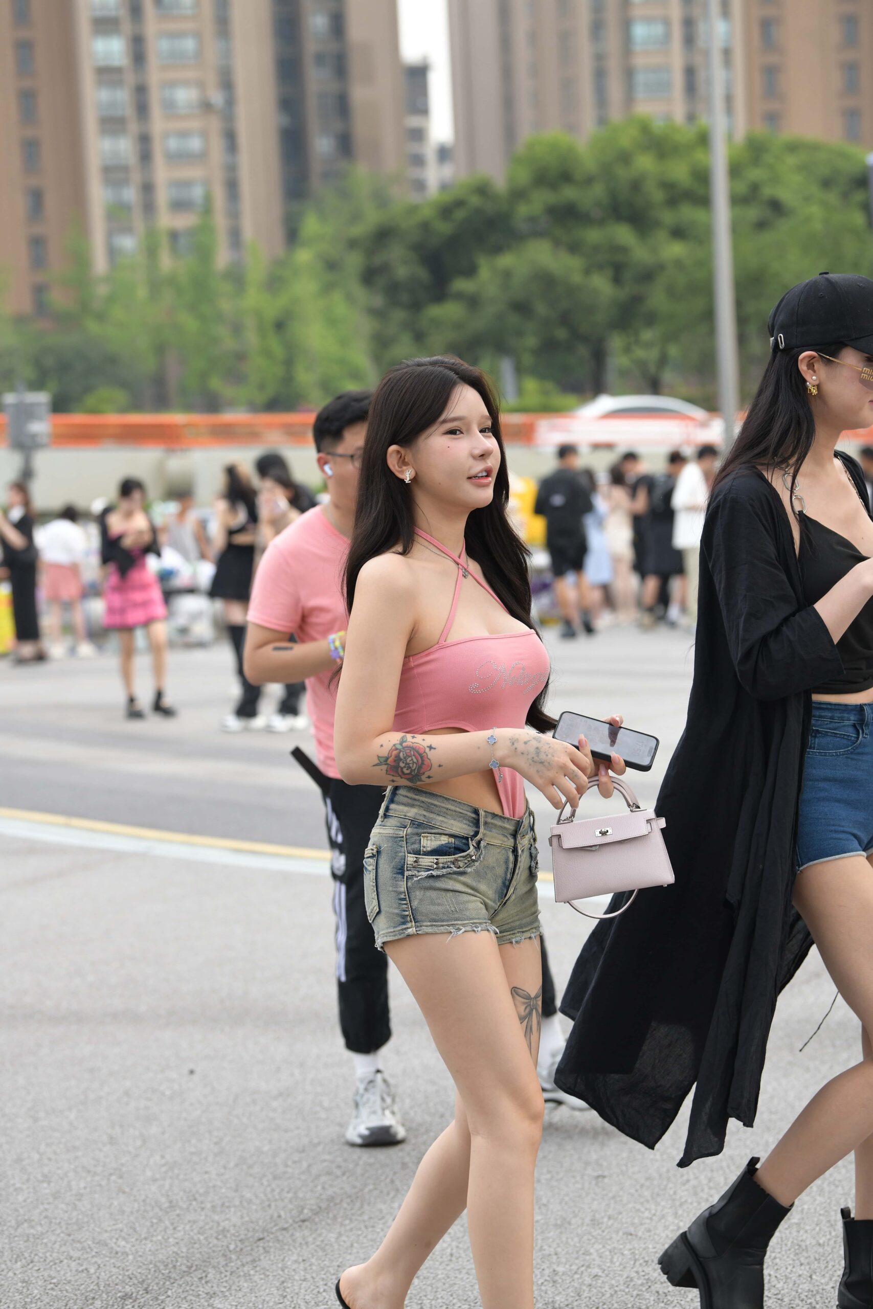 GS-T760 牛仔热裤大长腿美眉 【112P 2.57G】