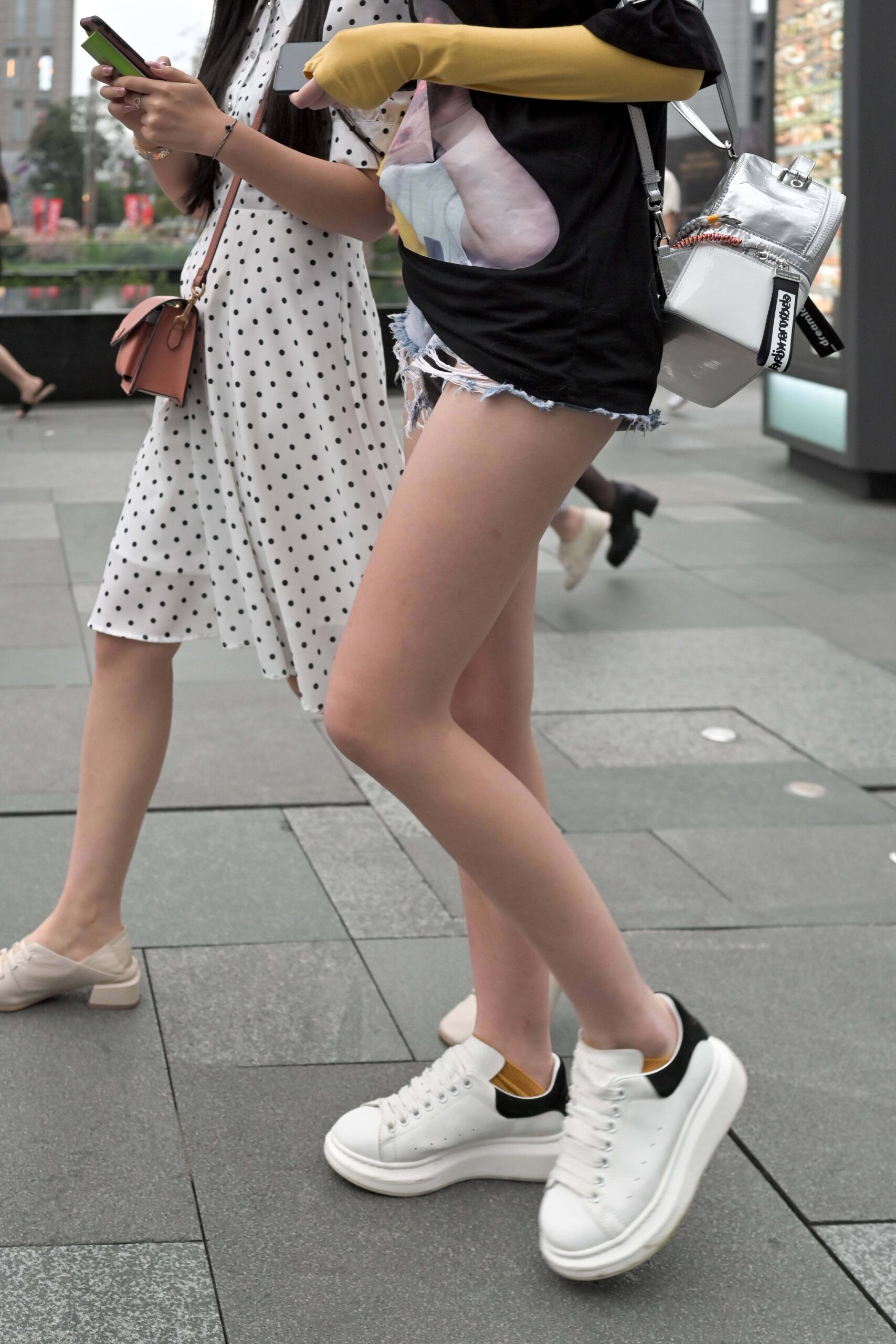 GS-K134 热裤超白大长腿 【38P  1.00G】