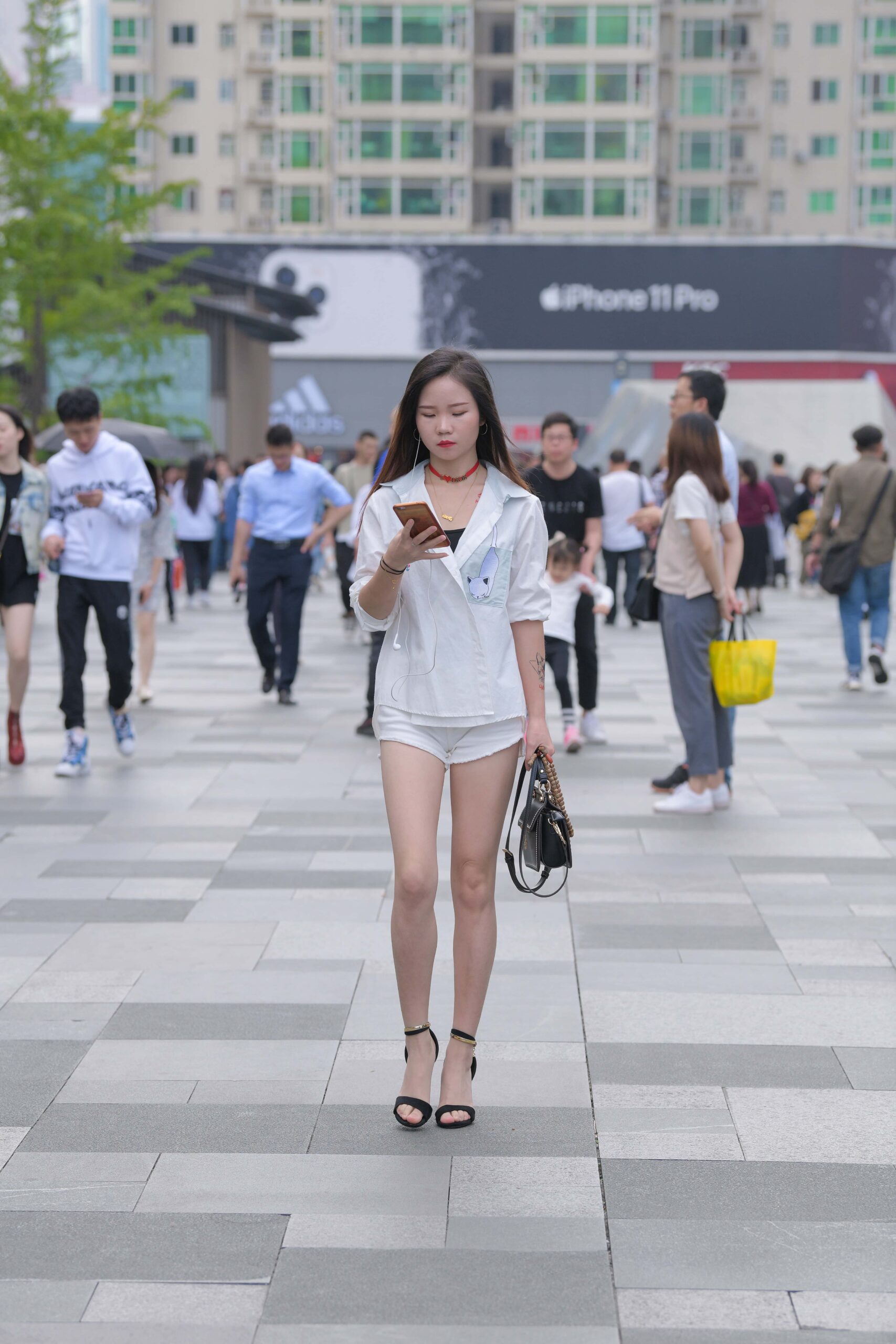 GS-K157 白白嫩嫩的美腿美眉 【36P 424M】