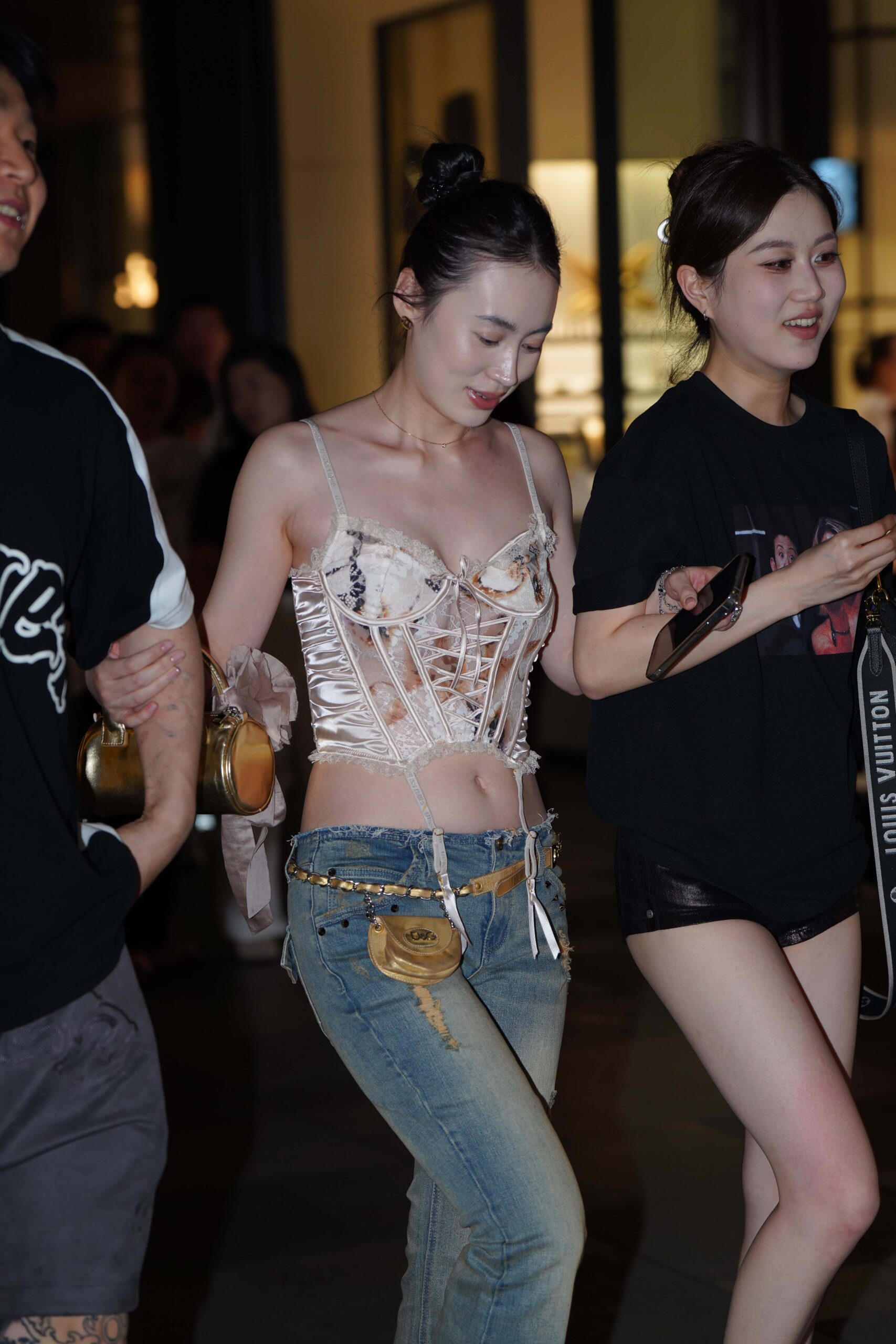 GS-T772  洪兴十三姨  【90P  1.55G】