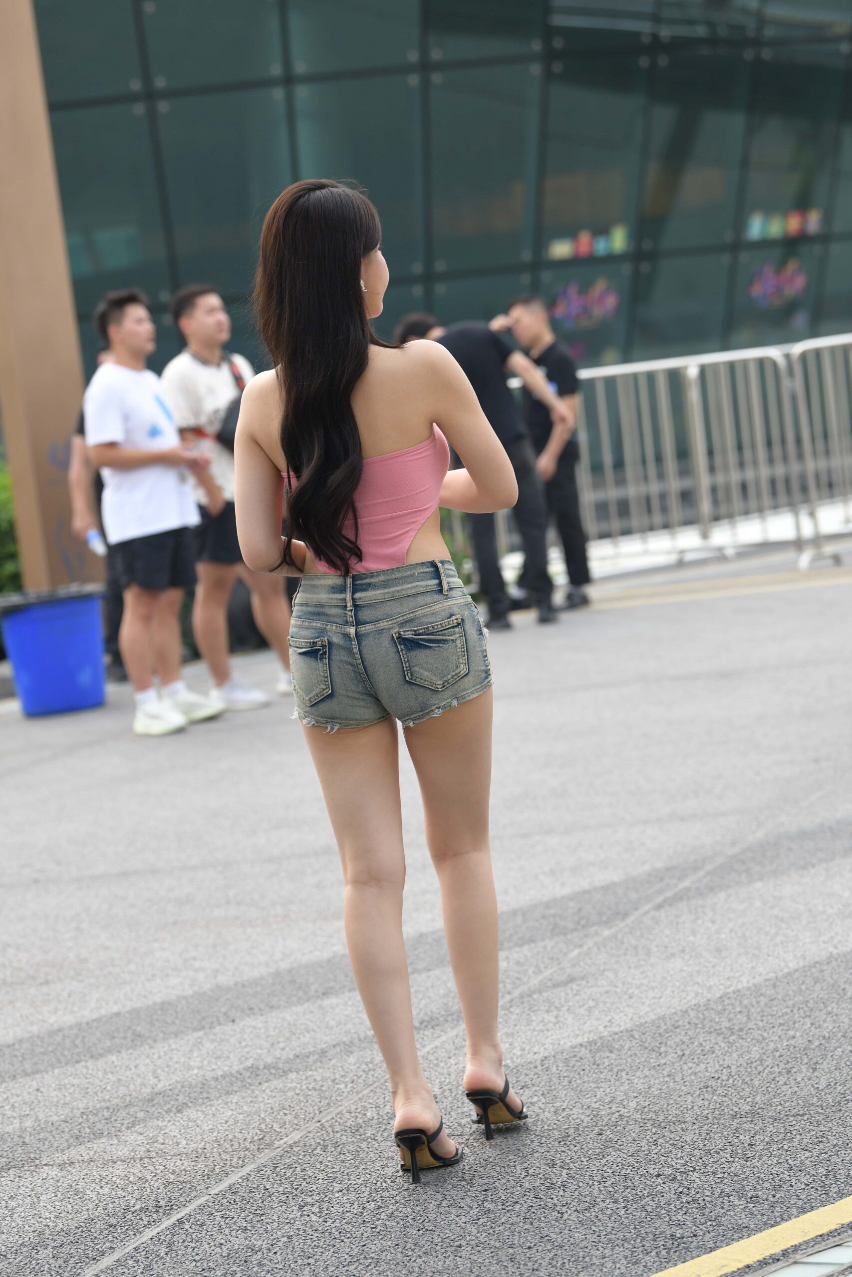 GS-T760 牛仔热裤大长腿美眉 【112P 2.57G】