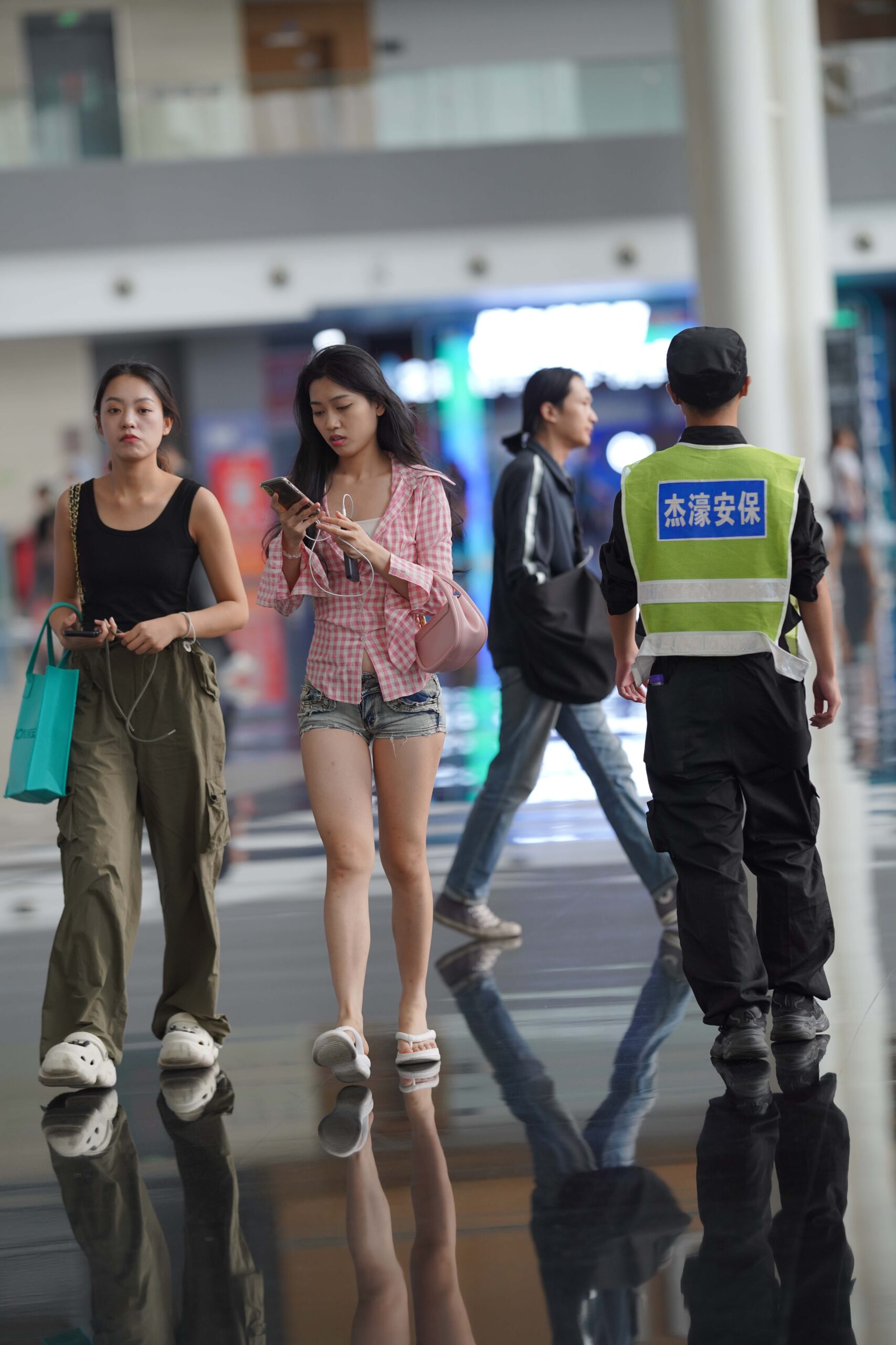 GS-X783 230831-3 【122P 1.99G】