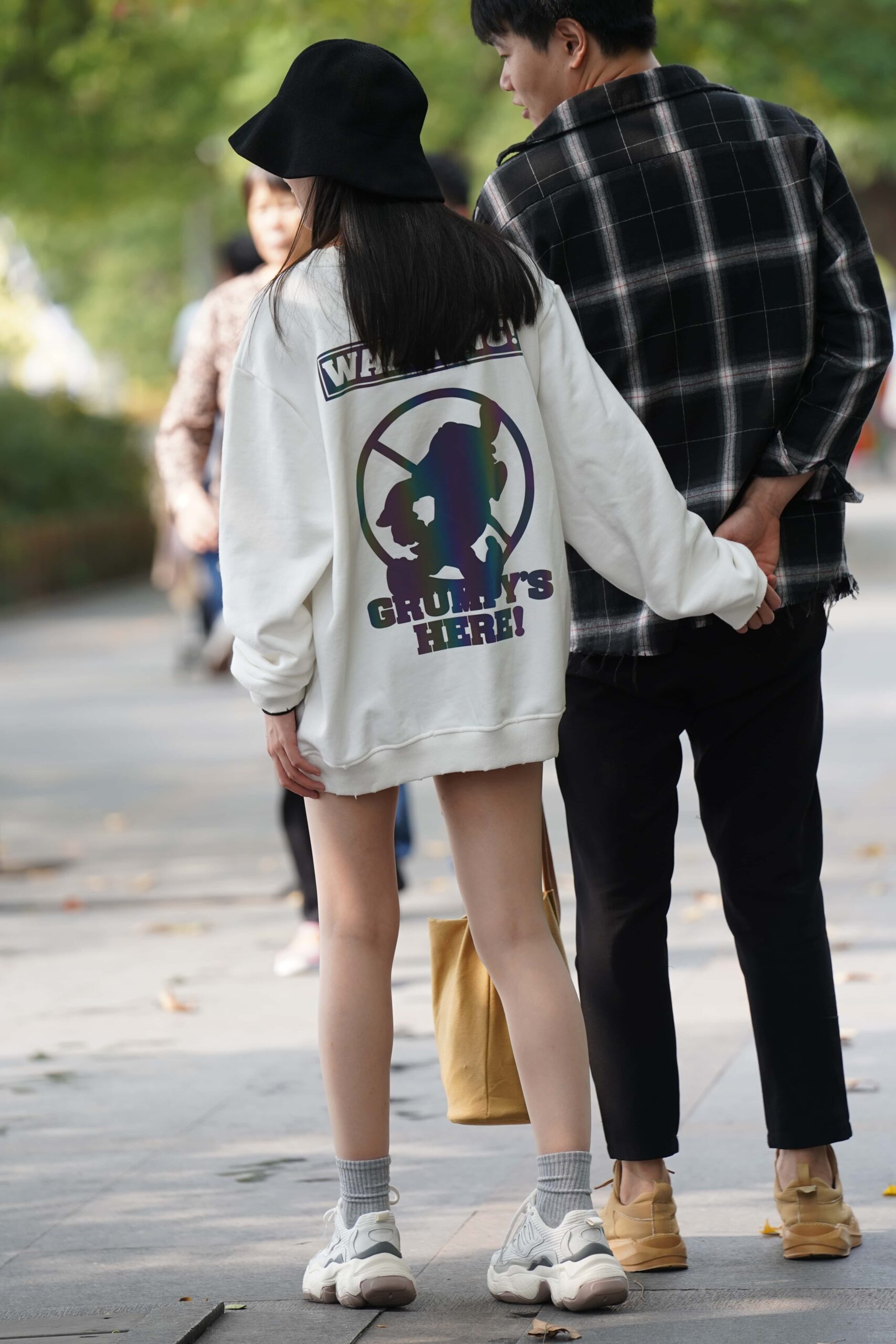 GS-K143 黑色帽子肉丝小姐姐 【51P 524M】