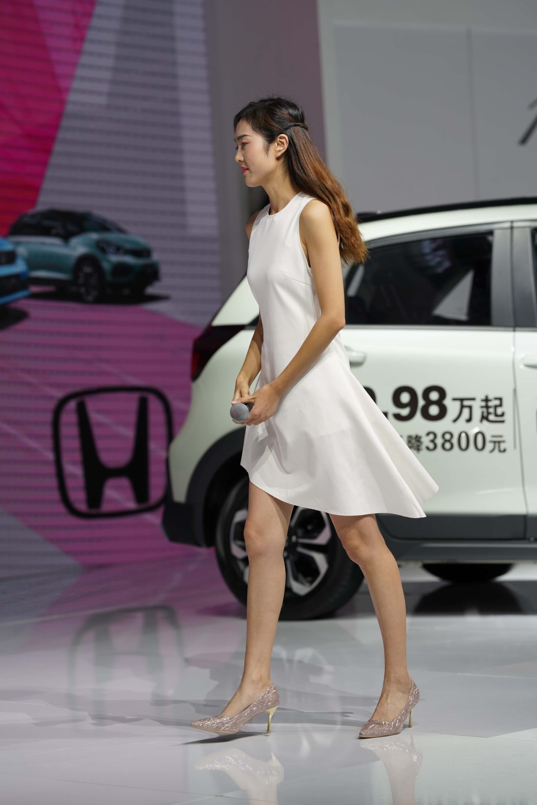 GS-K147 本田高跟主持 【40P 632M】