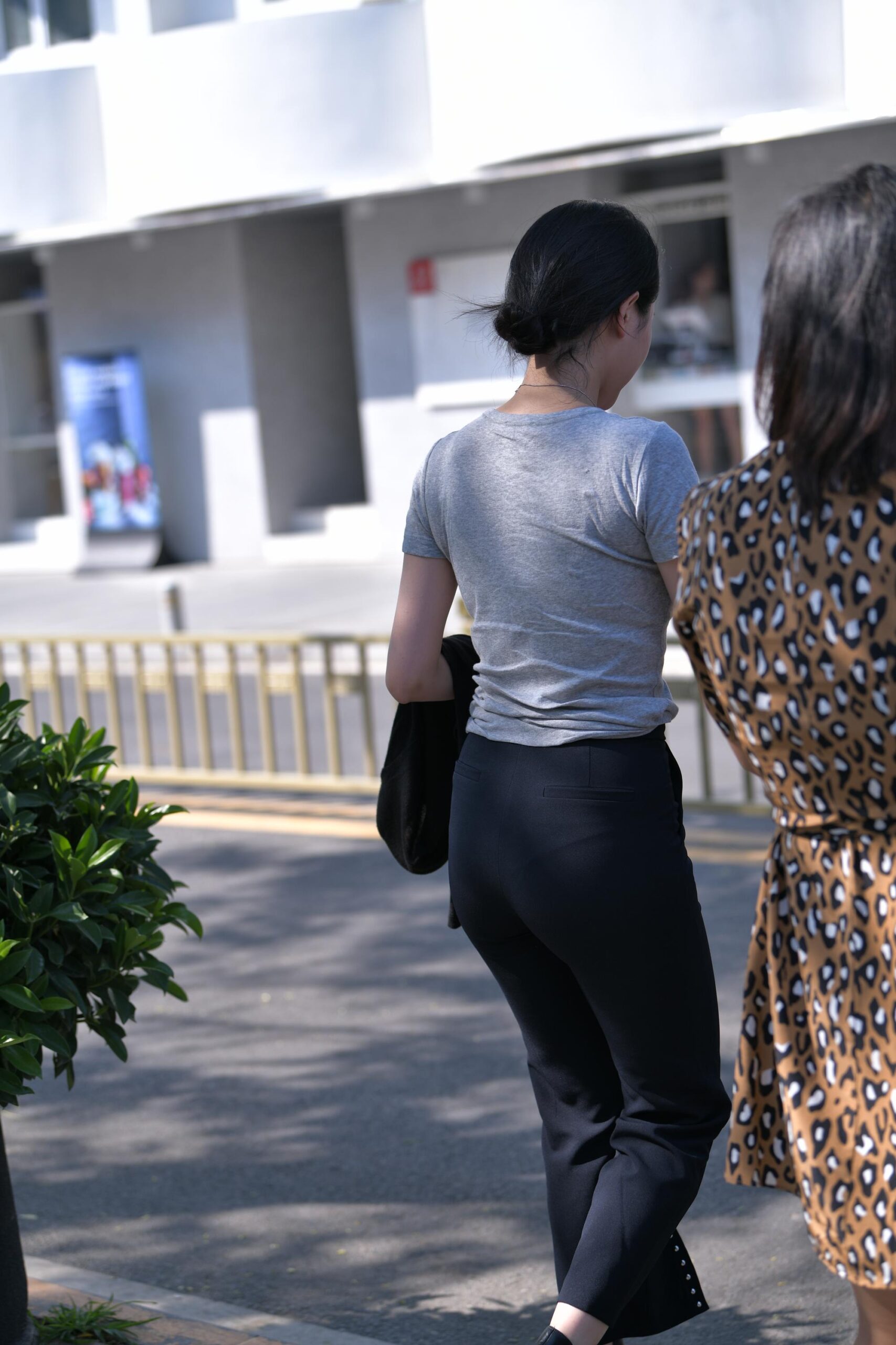 GS-X823  紧身西裤少妇  【77P   1.11G】