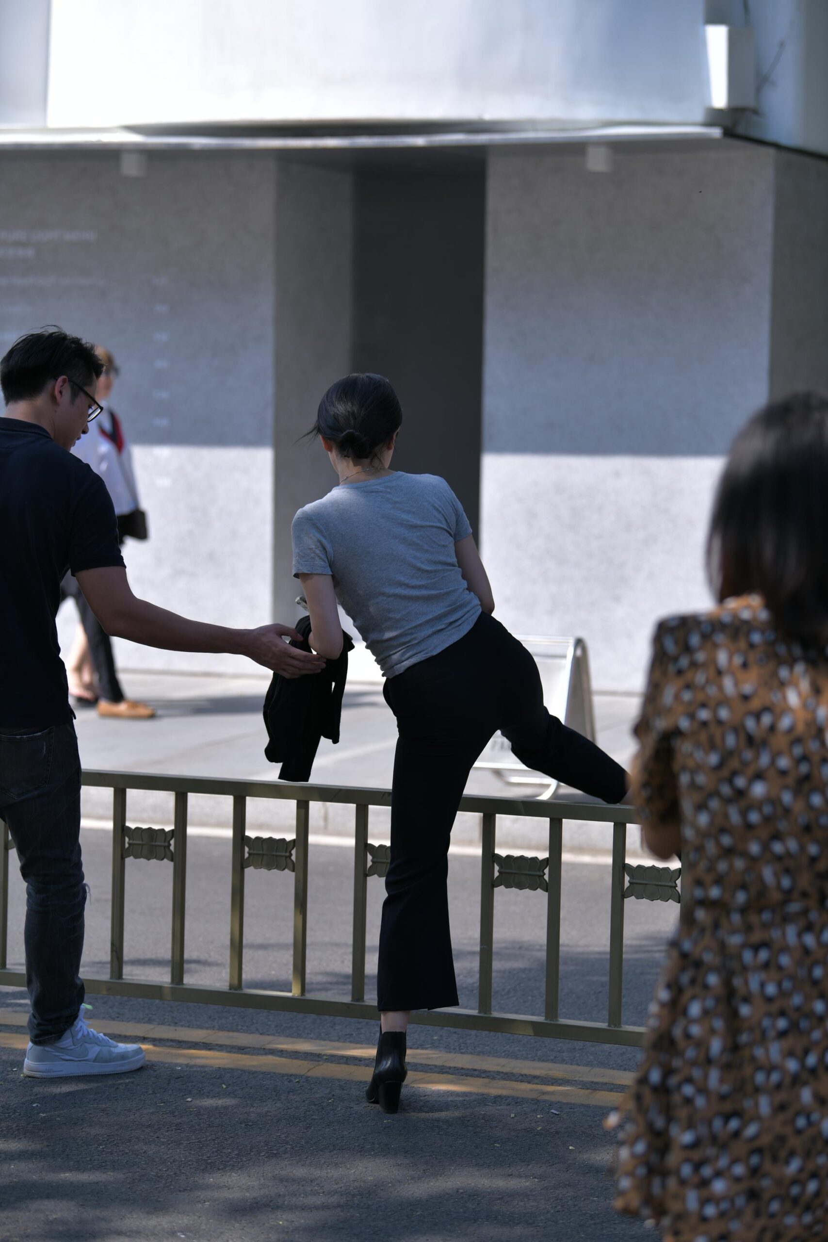 GS-X823  紧身西裤少妇  【77P   1.11G】