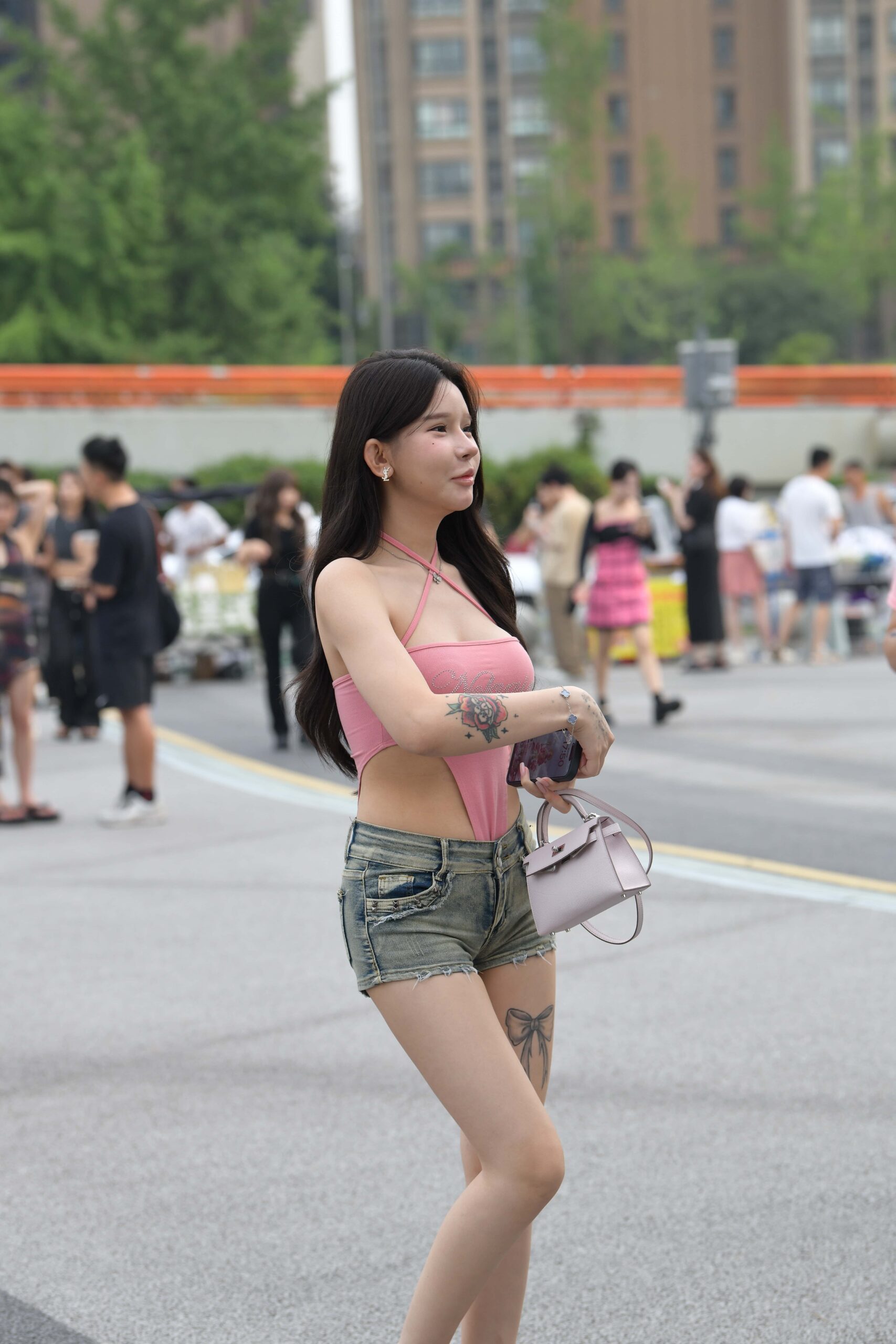 GS-T760 牛仔热裤大长腿美眉 【112P 2.57G】