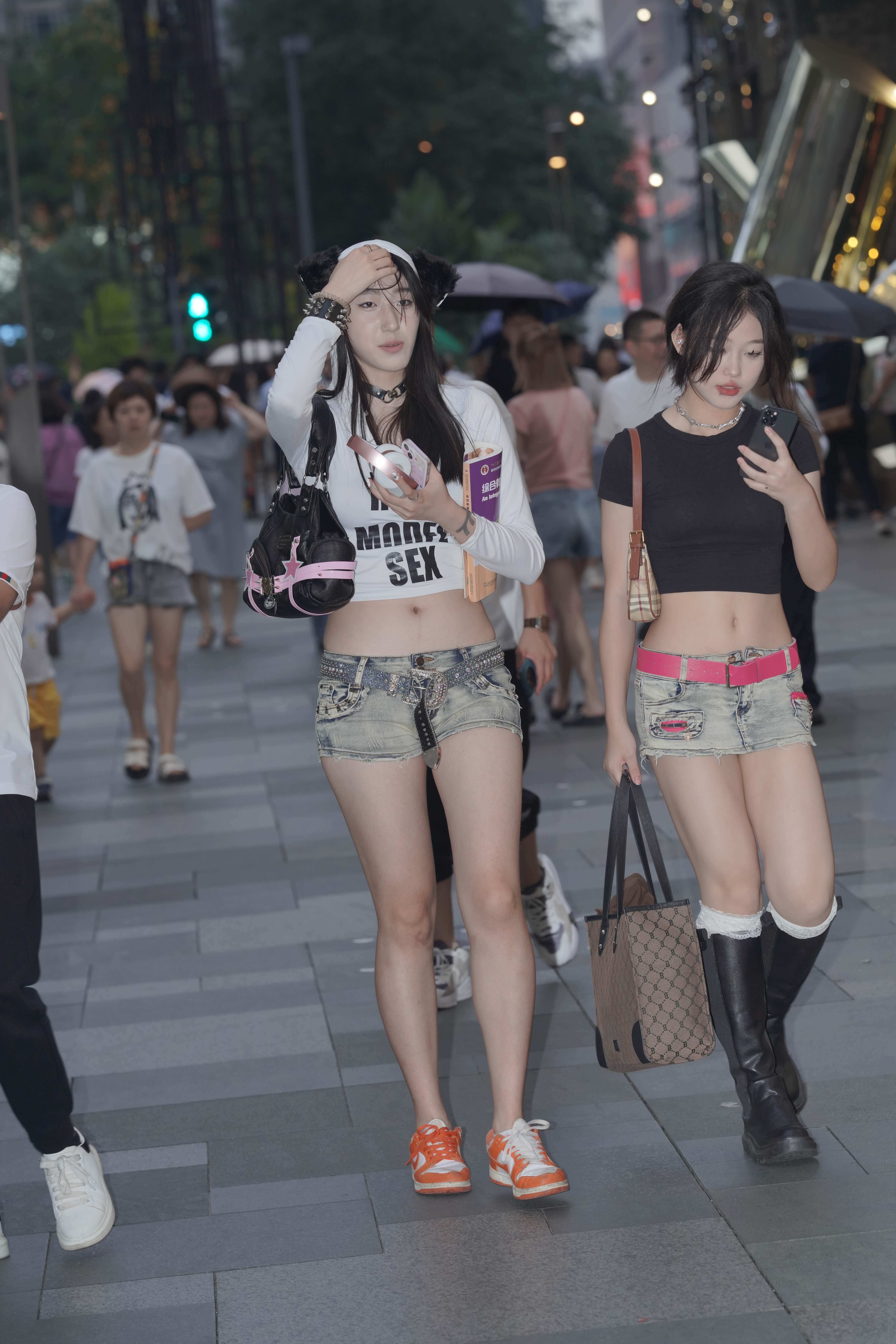 No.9803 牛仔热裤美女 [62P-799MB]