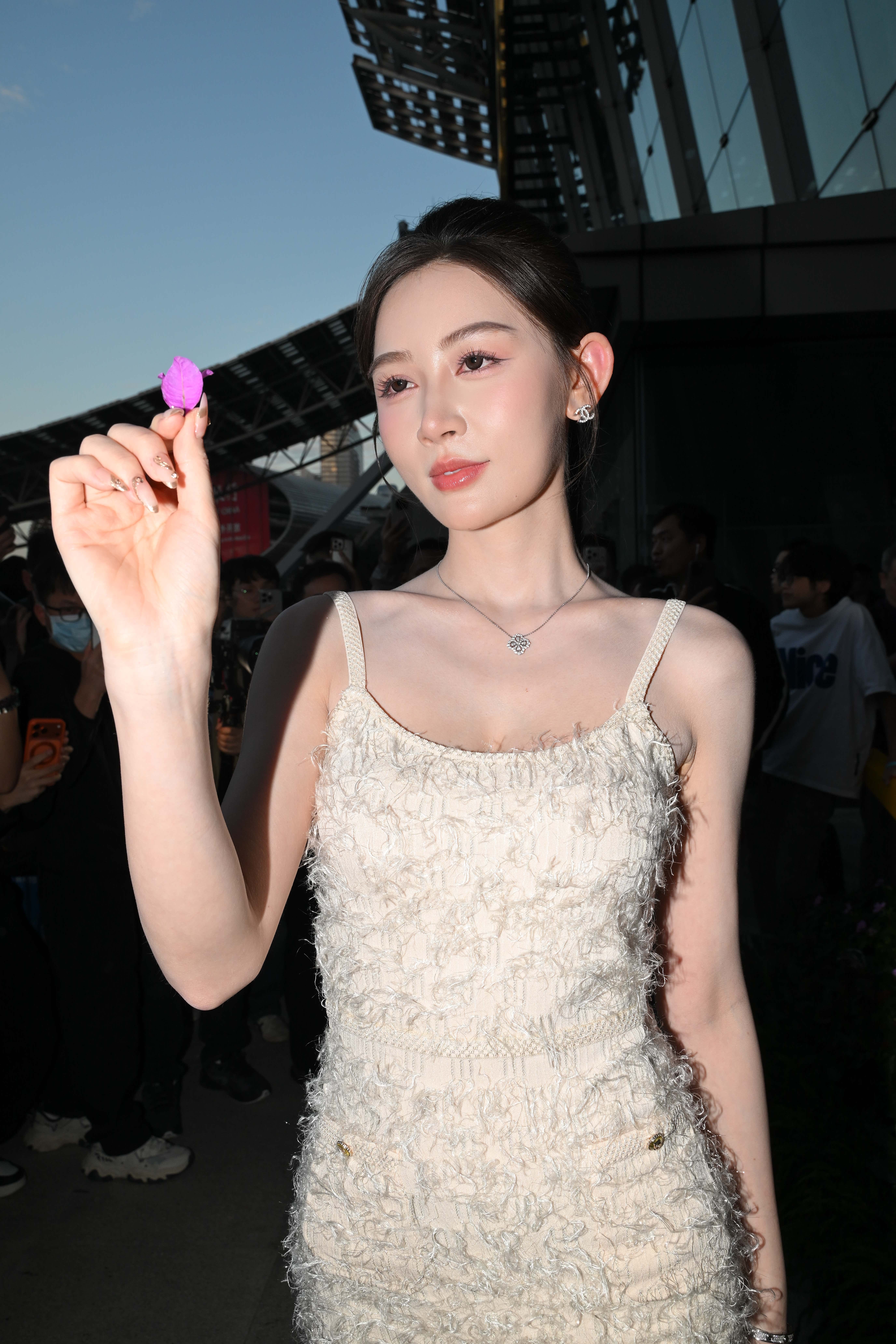 No.9827 大白腿网红敏敏 [88P-2.02GB]