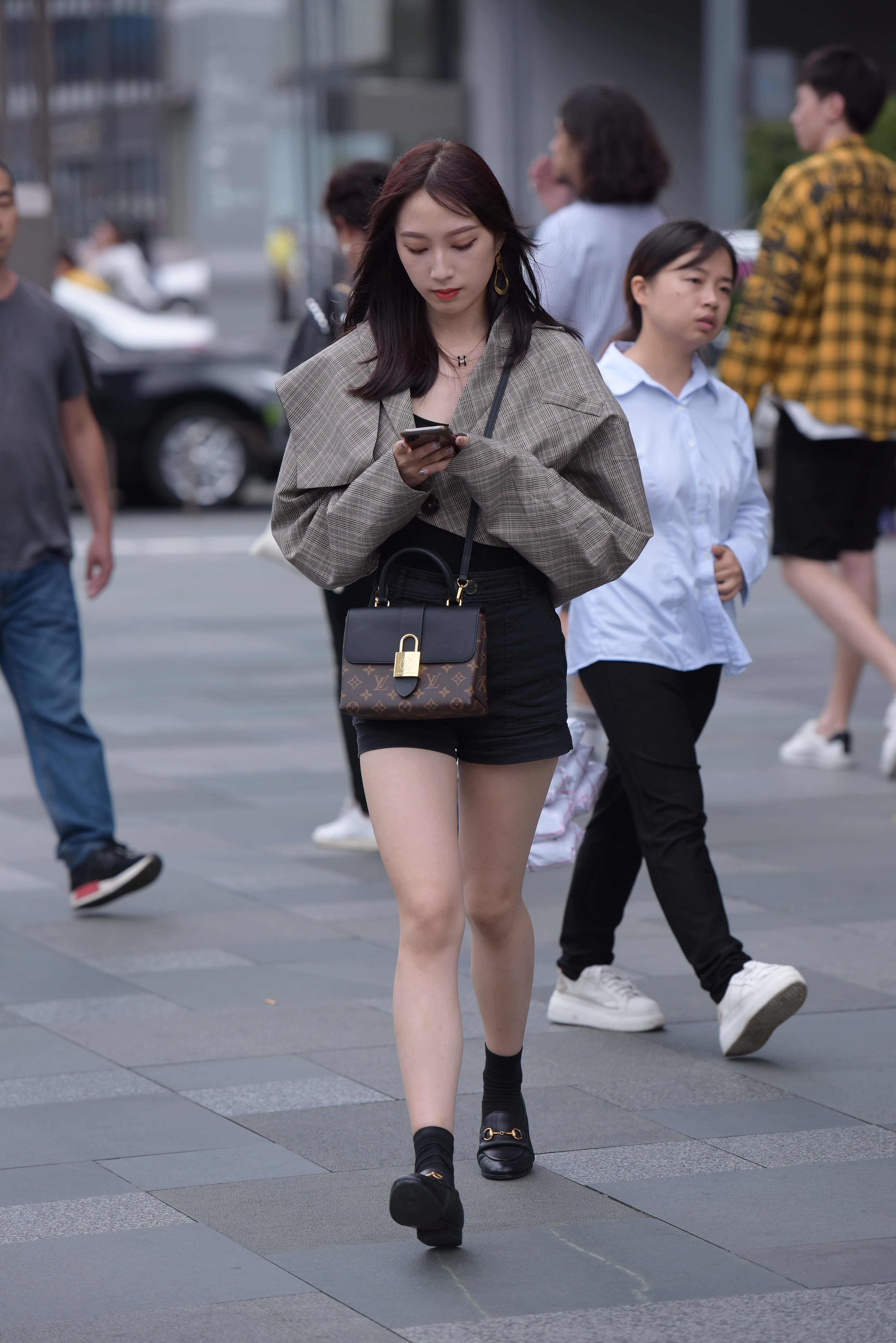 GS-K229 短裤美女【38P 704M】