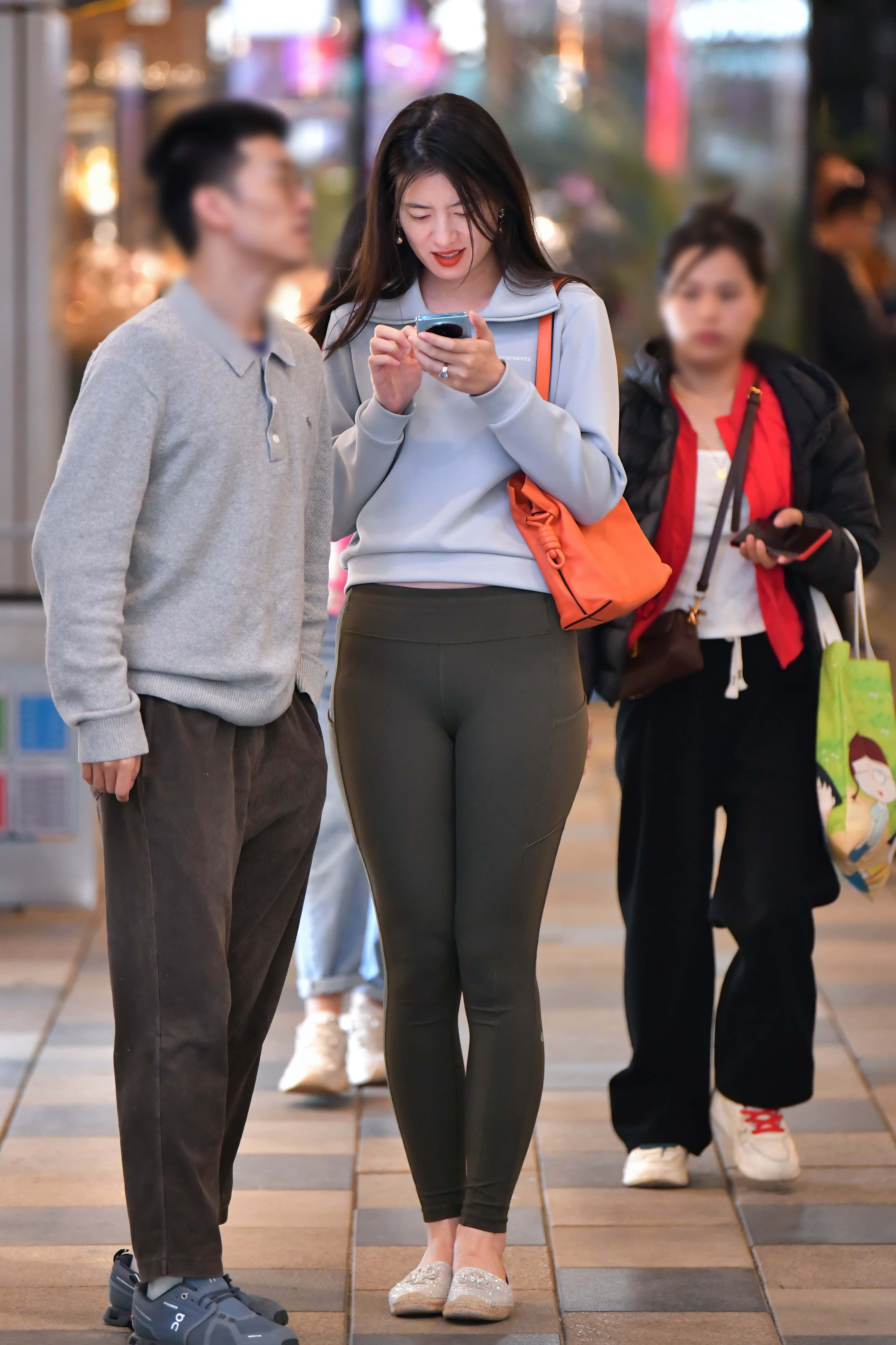 GS-T834  高挑绿色紧身裤美女  【40P  662M】