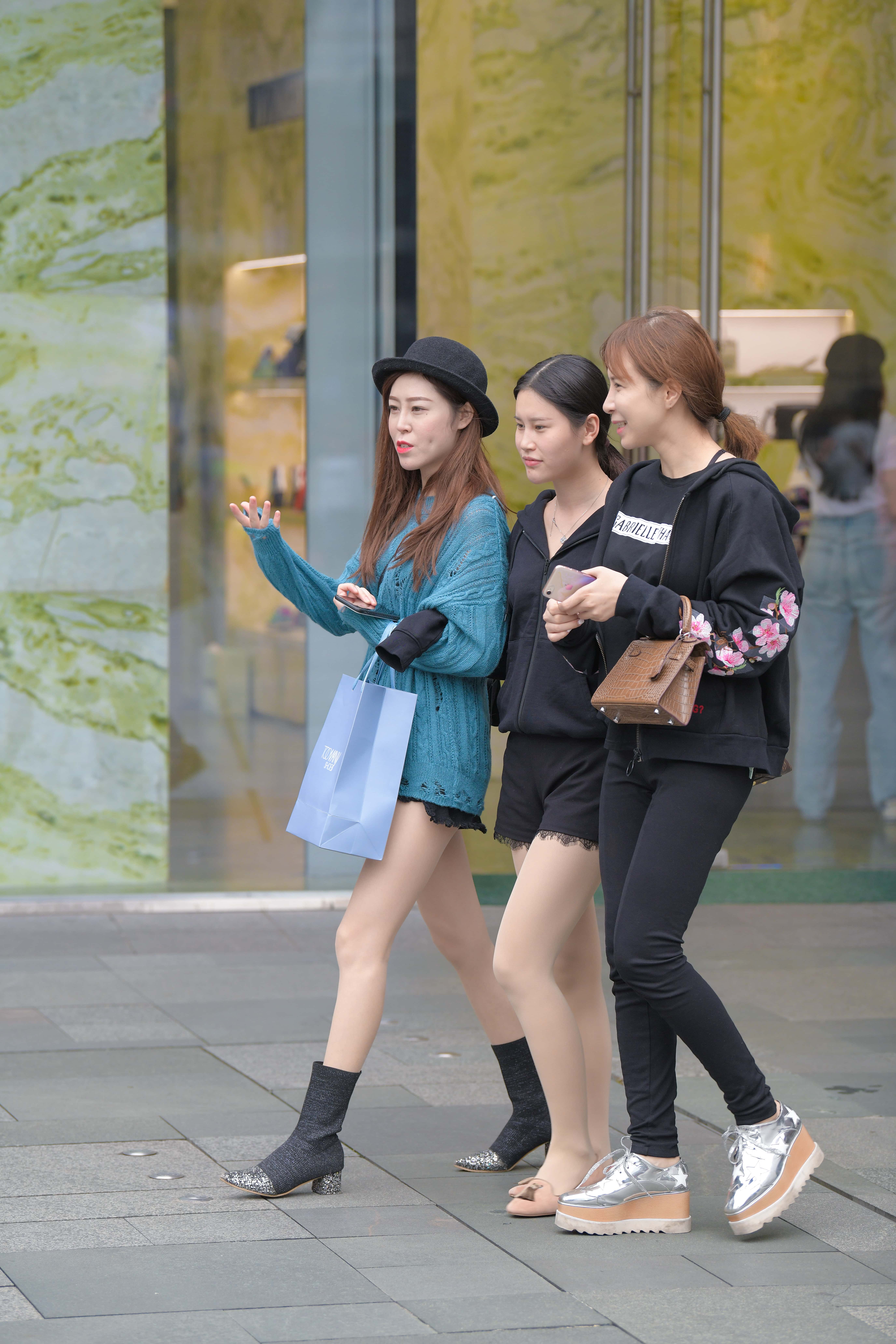 GS-K272 修长的肉丝美腿小姐姐 【93P 911M】