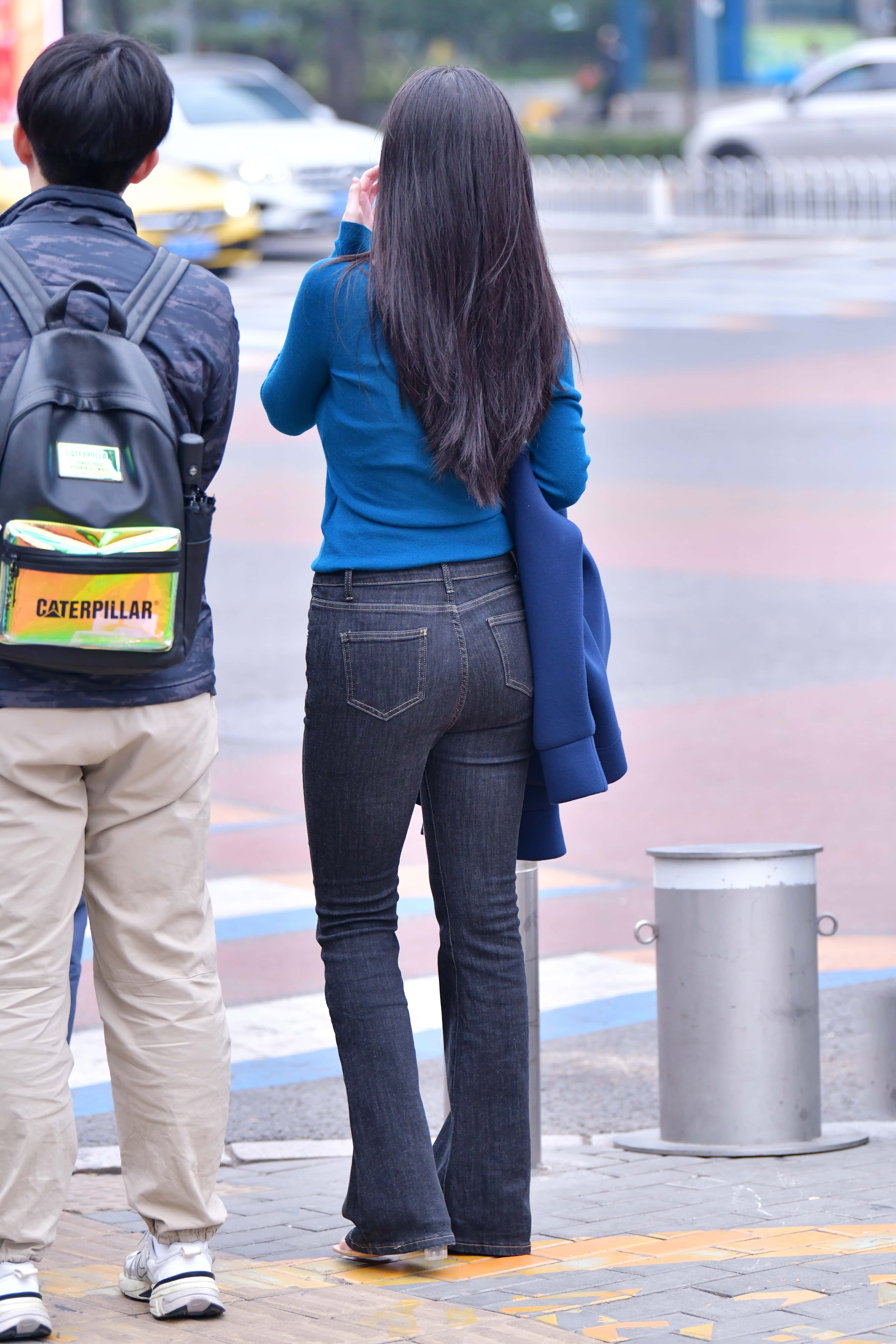 GS-X843 红嘴唇甜美牛仔裤美女 【69P 1.20G】