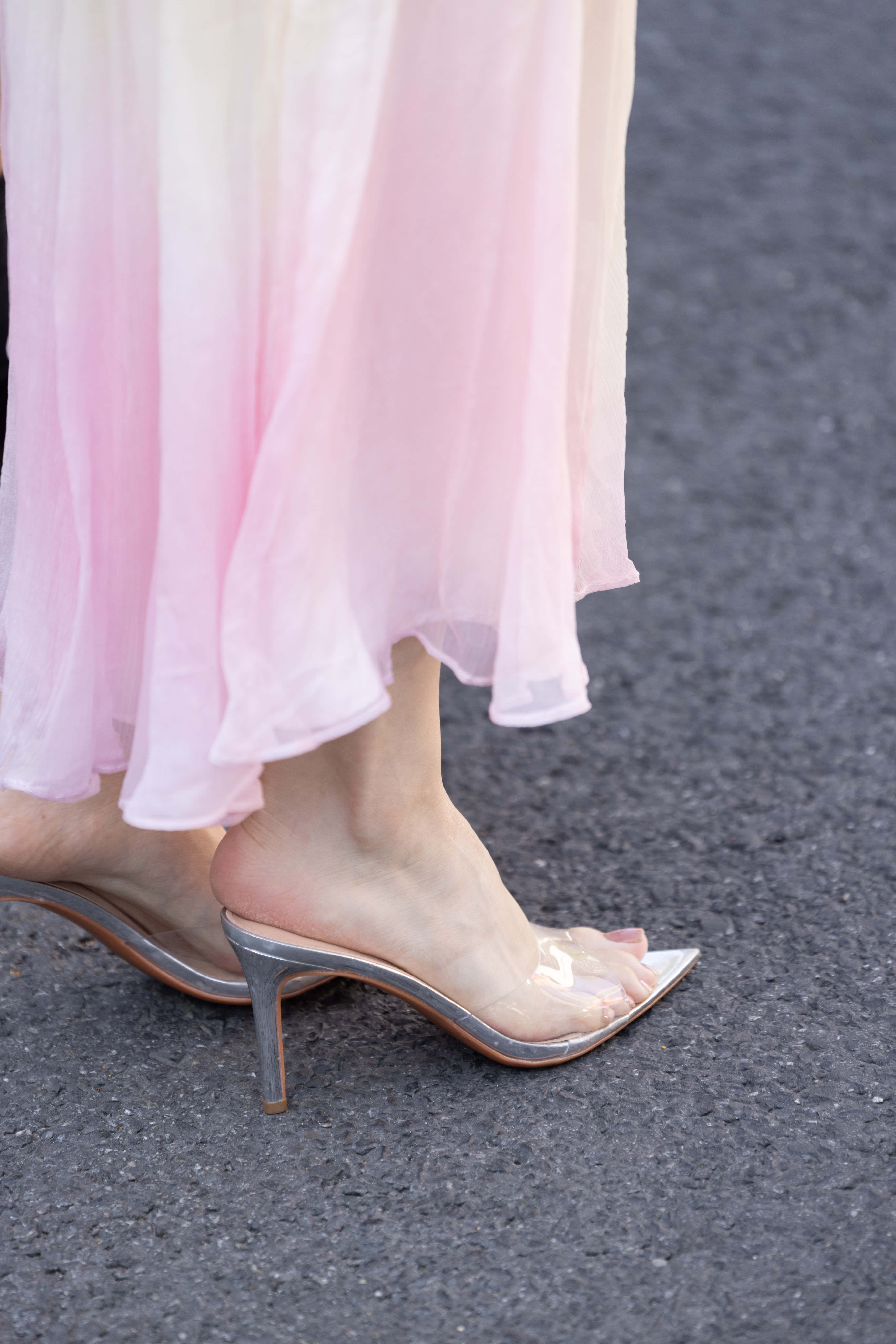 GS-X890 上海时装周-最近某音超火的上海街拍网红六个馒头 【163P 1.75G】