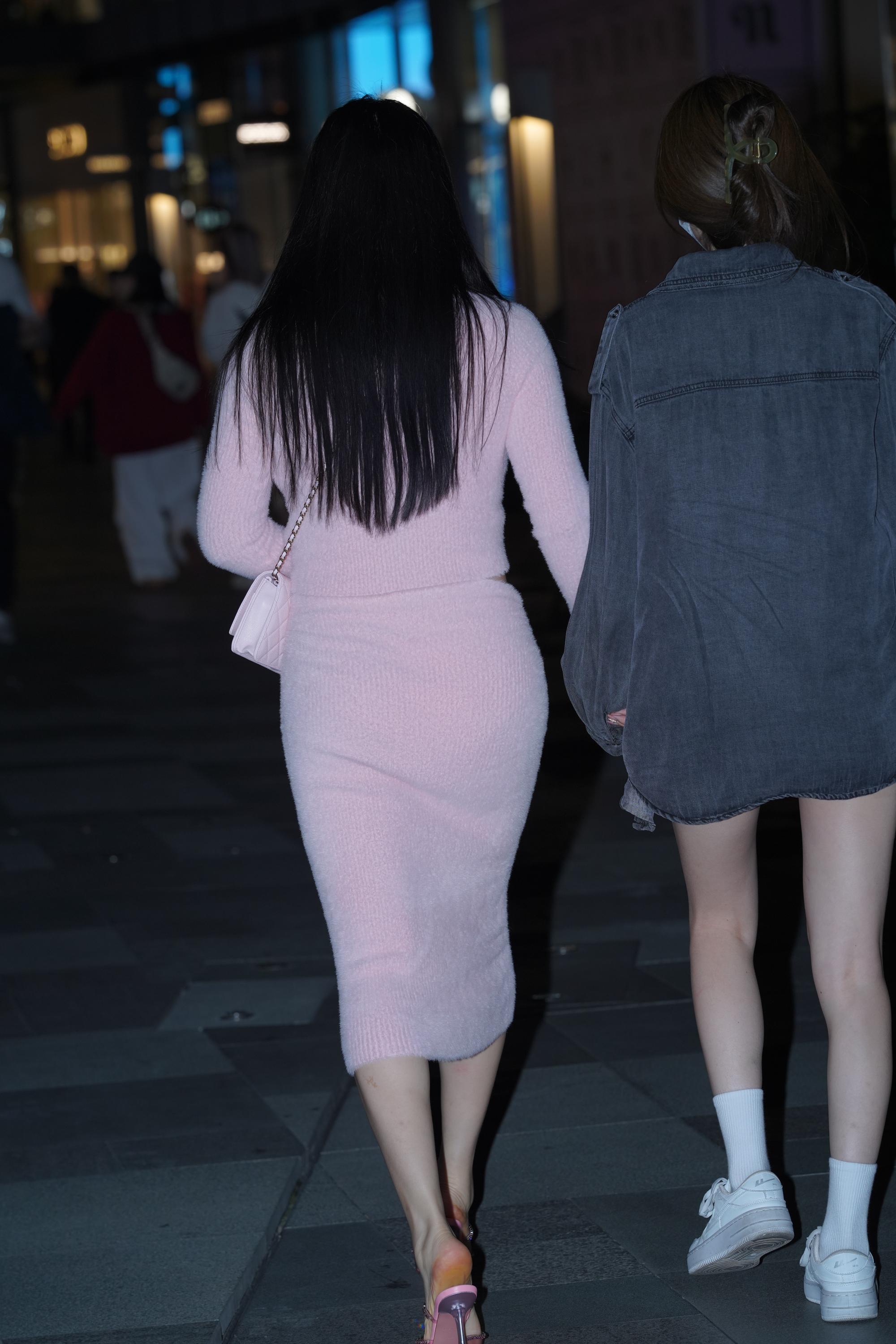 GS-T817  粉色包臀裙美女  【130P  1.99G】