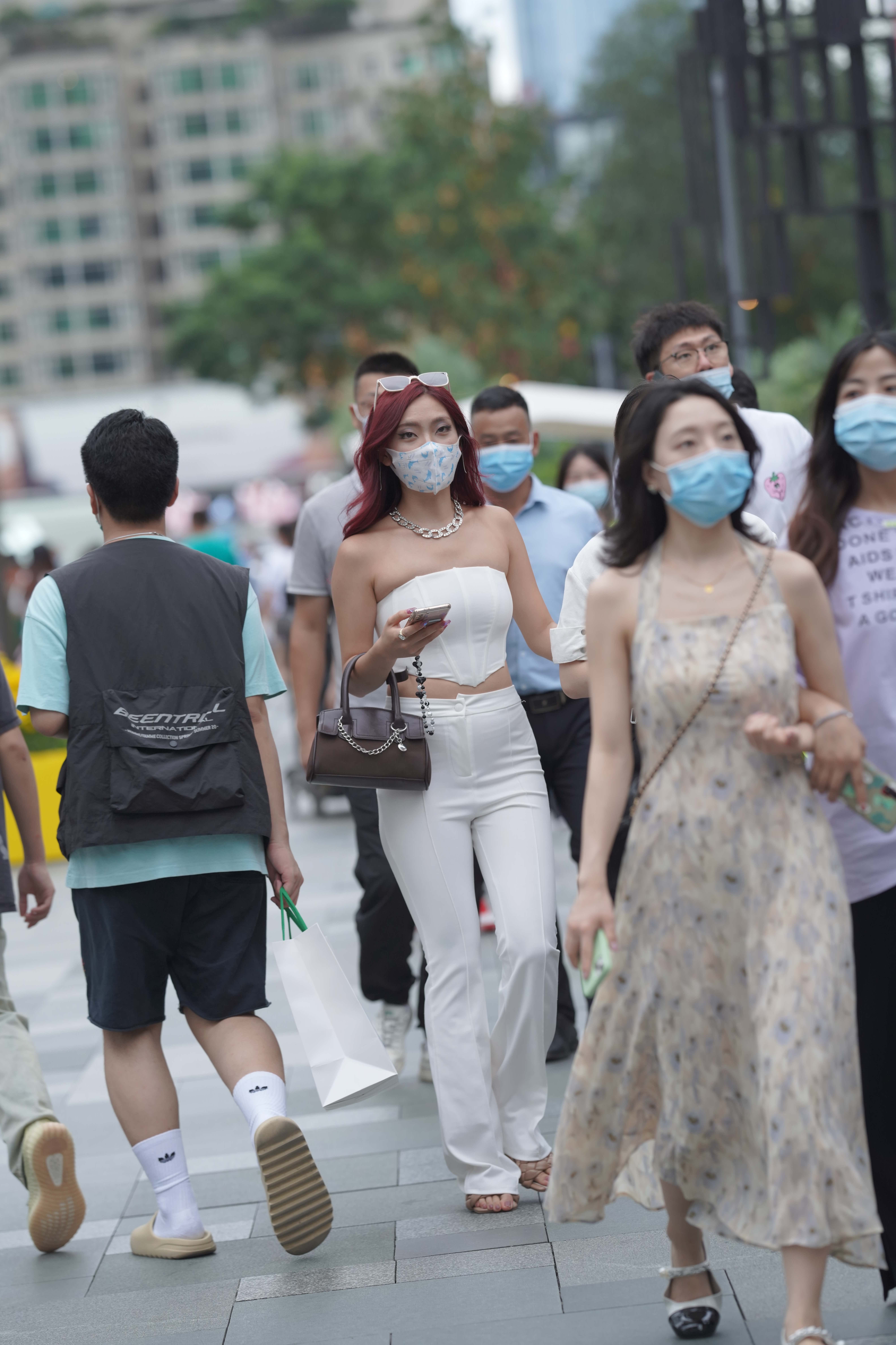 GS-T839 街拍白长裤小姐姐 【90P 1.00G】