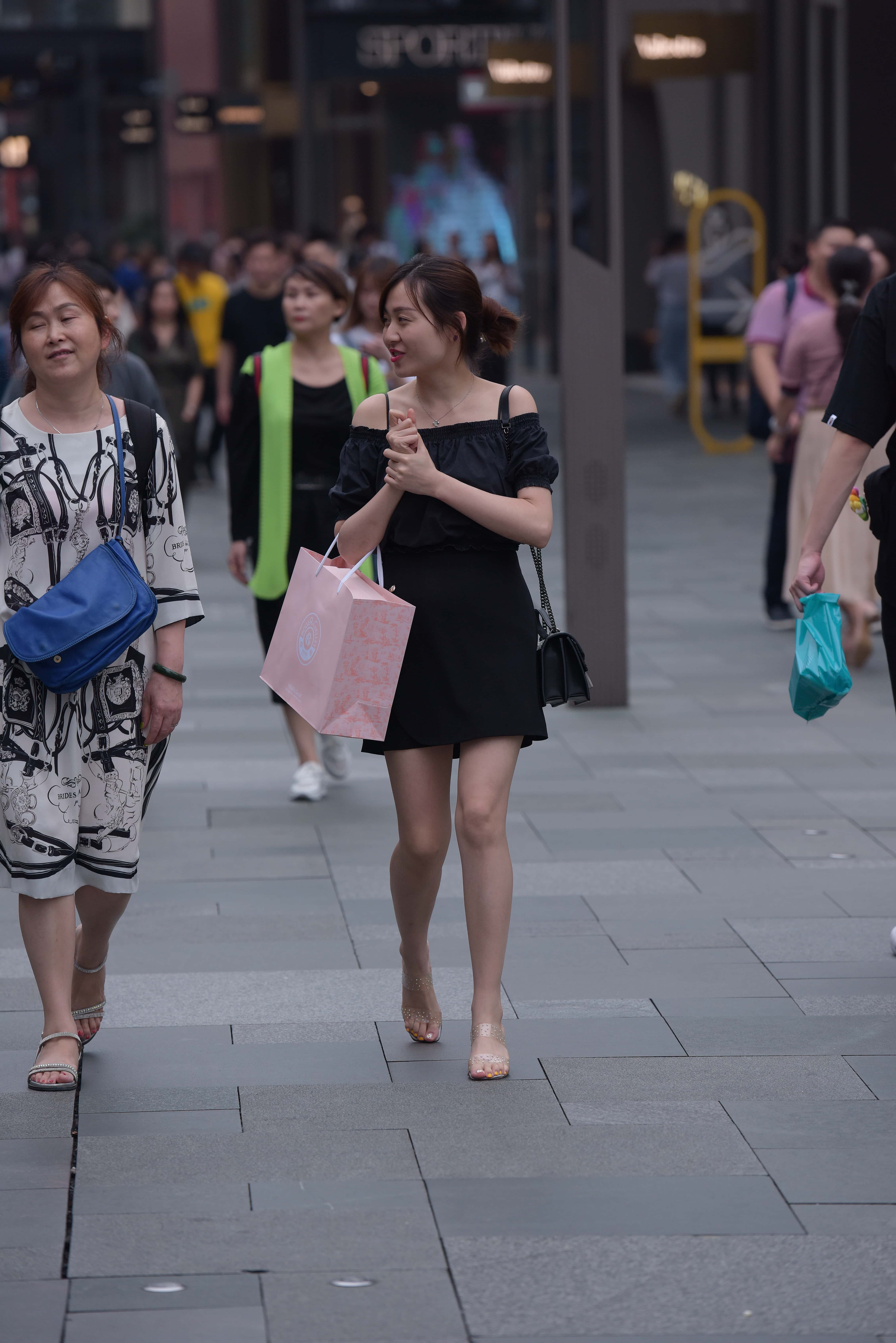 GS-K227 黑色连衣裙 【29P 539M】