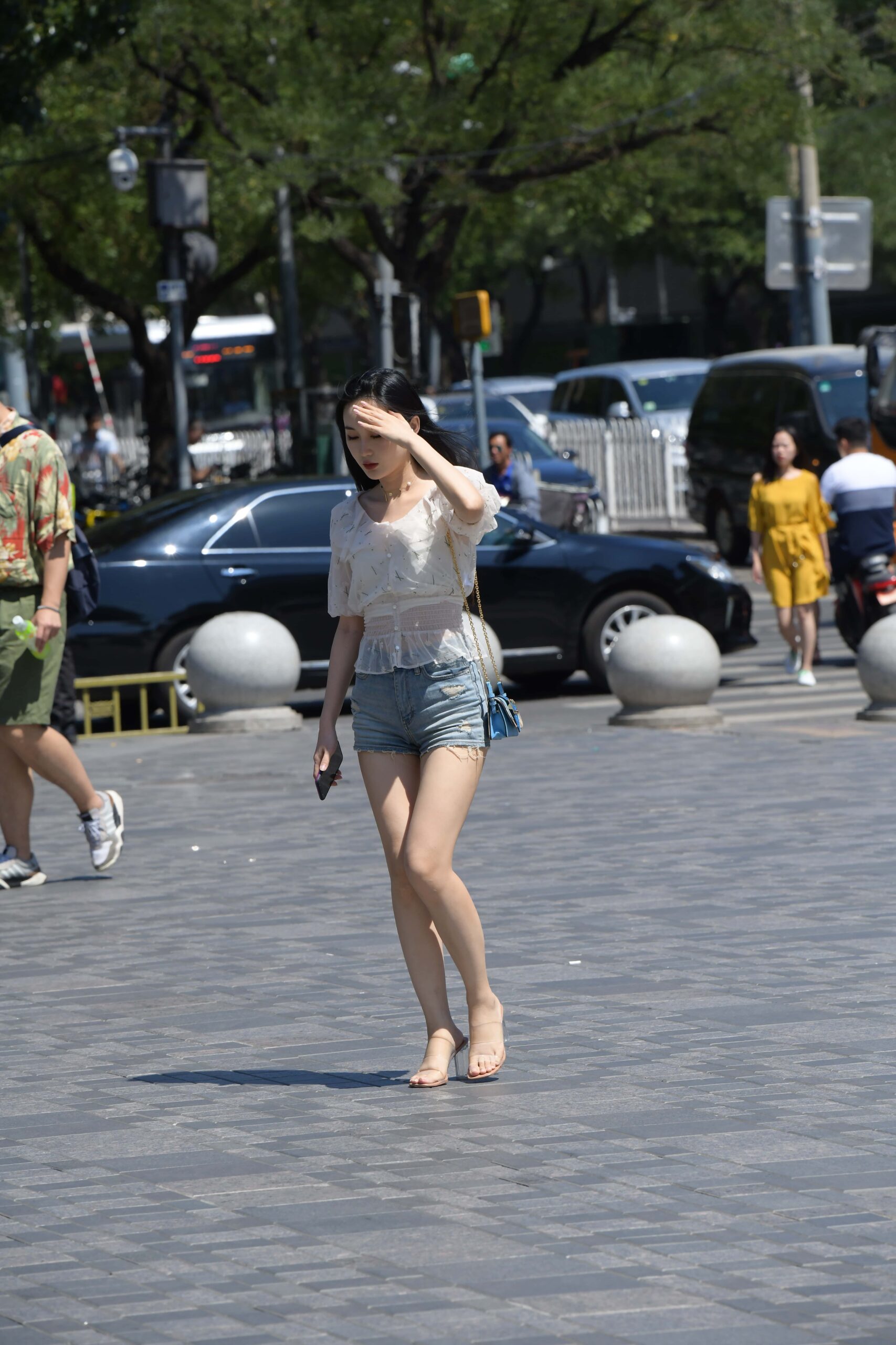 GS-X836 热裤美腿小姐姐 【84P 1.99G】