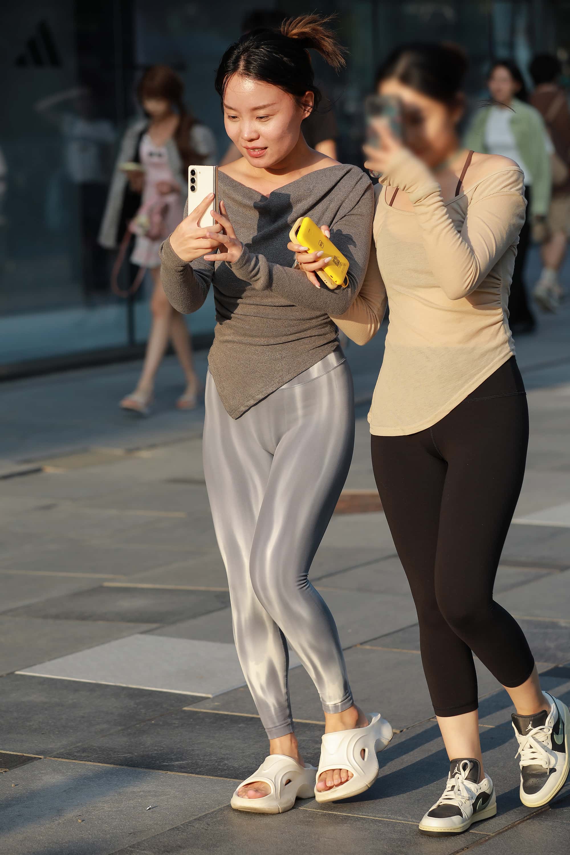 GS-T784 灰色性感瑜伽裤 【139P 1.70G】