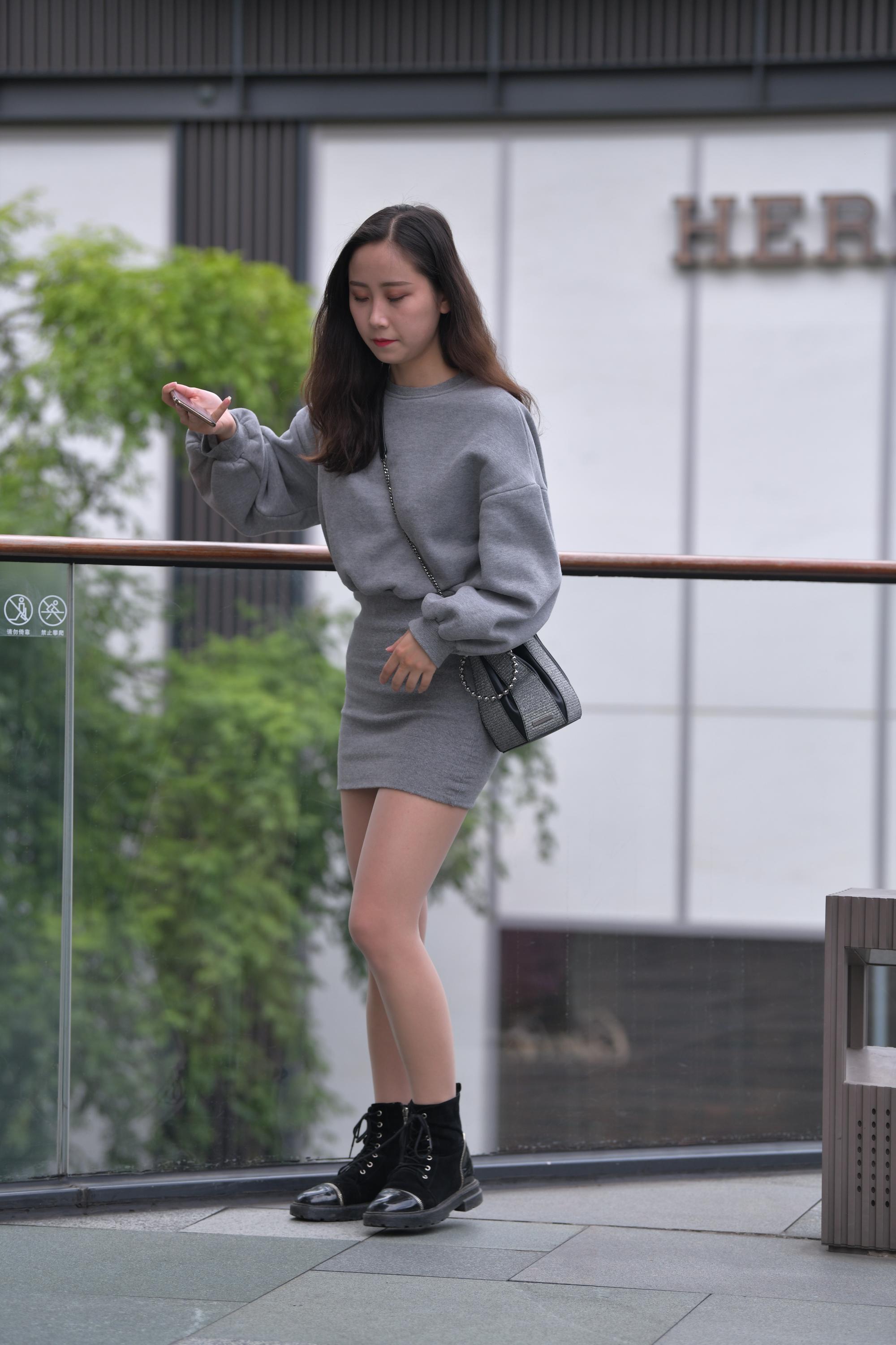 GS-K285 肉丝，包屯裙美眉  【28P  722M】