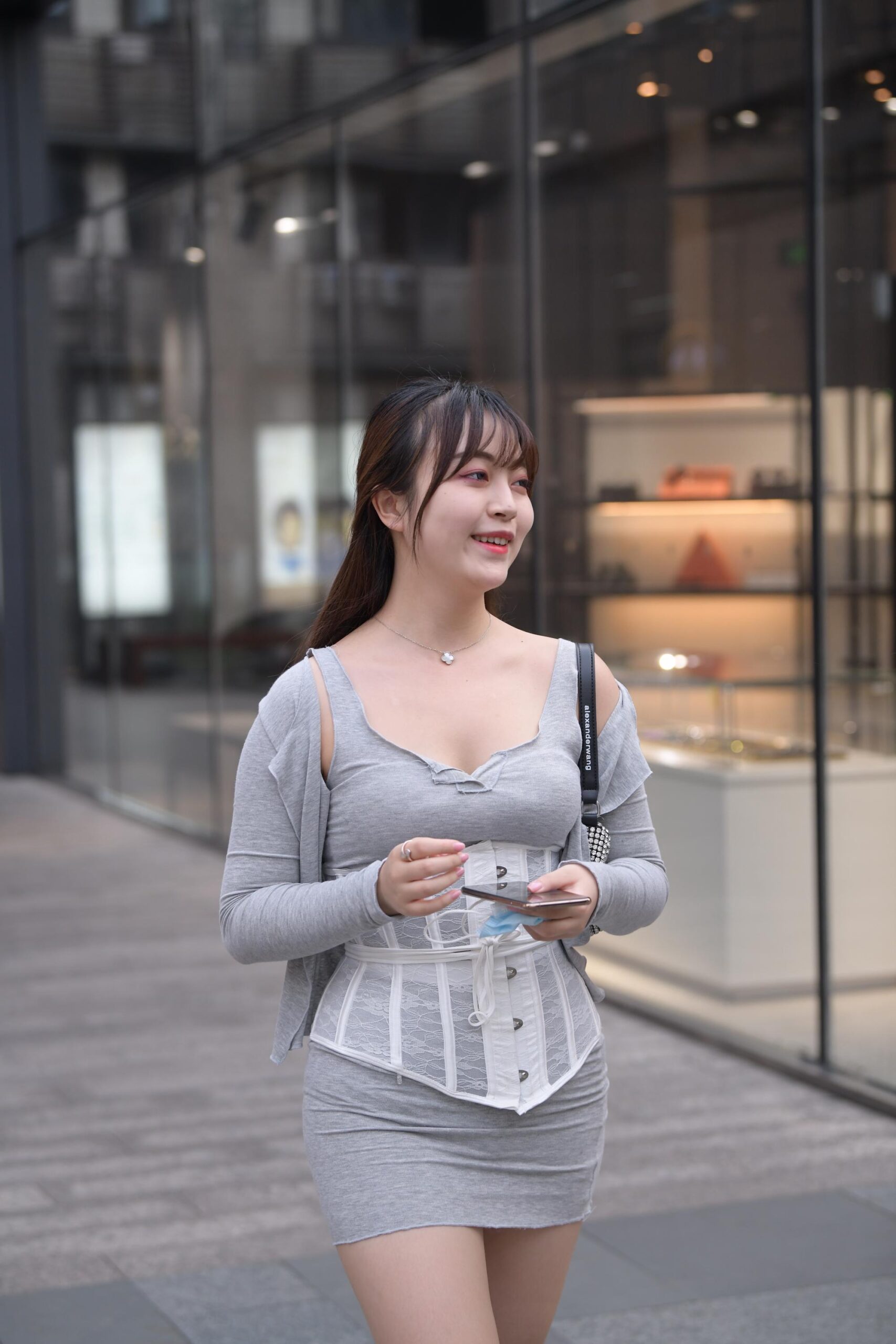 No.9739 靓丽修身包臀裙 [173P-2.73GB]