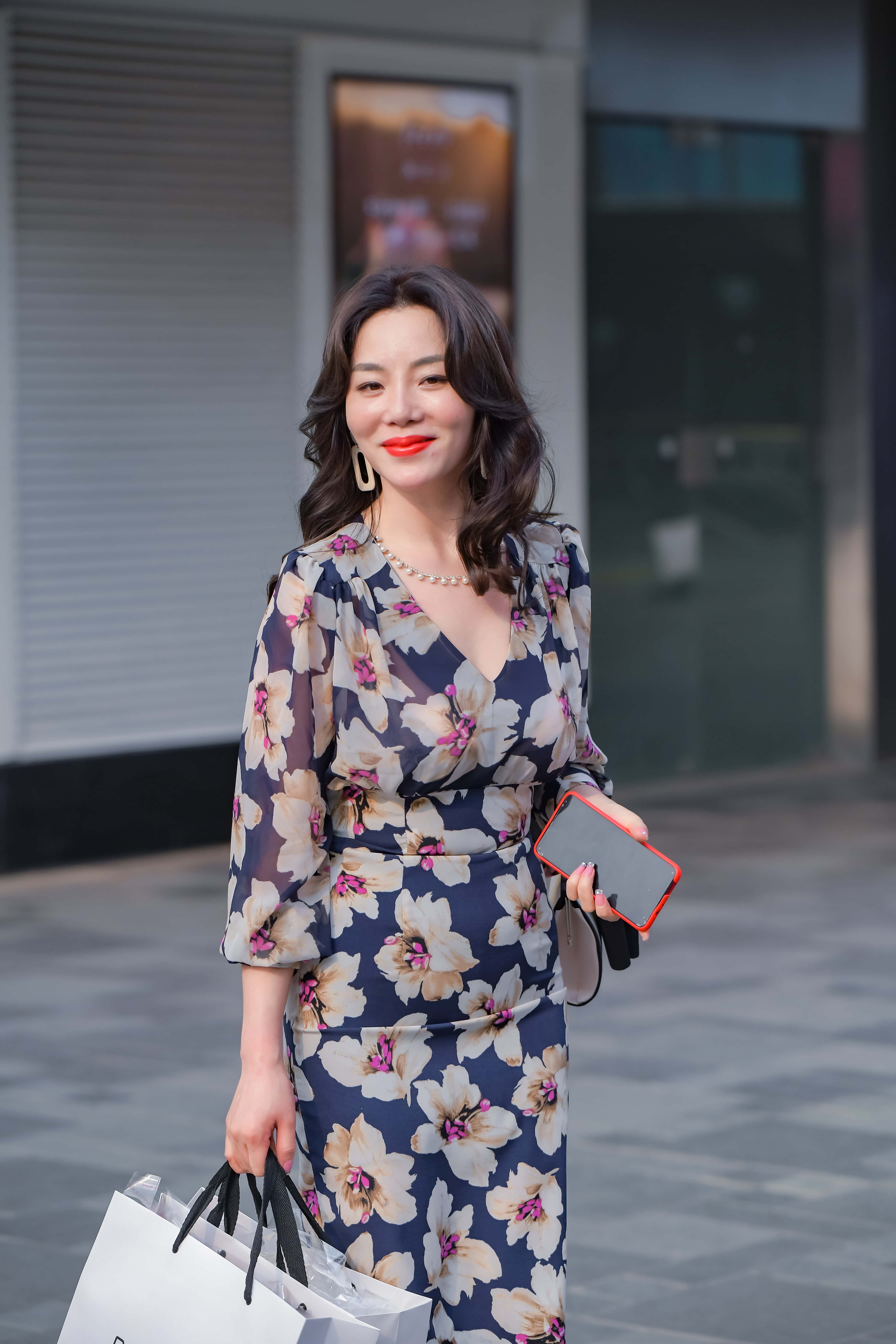 GS-K241 高贵典雅的肉丝金色高跟气质贵妇 【147P  2.00G】