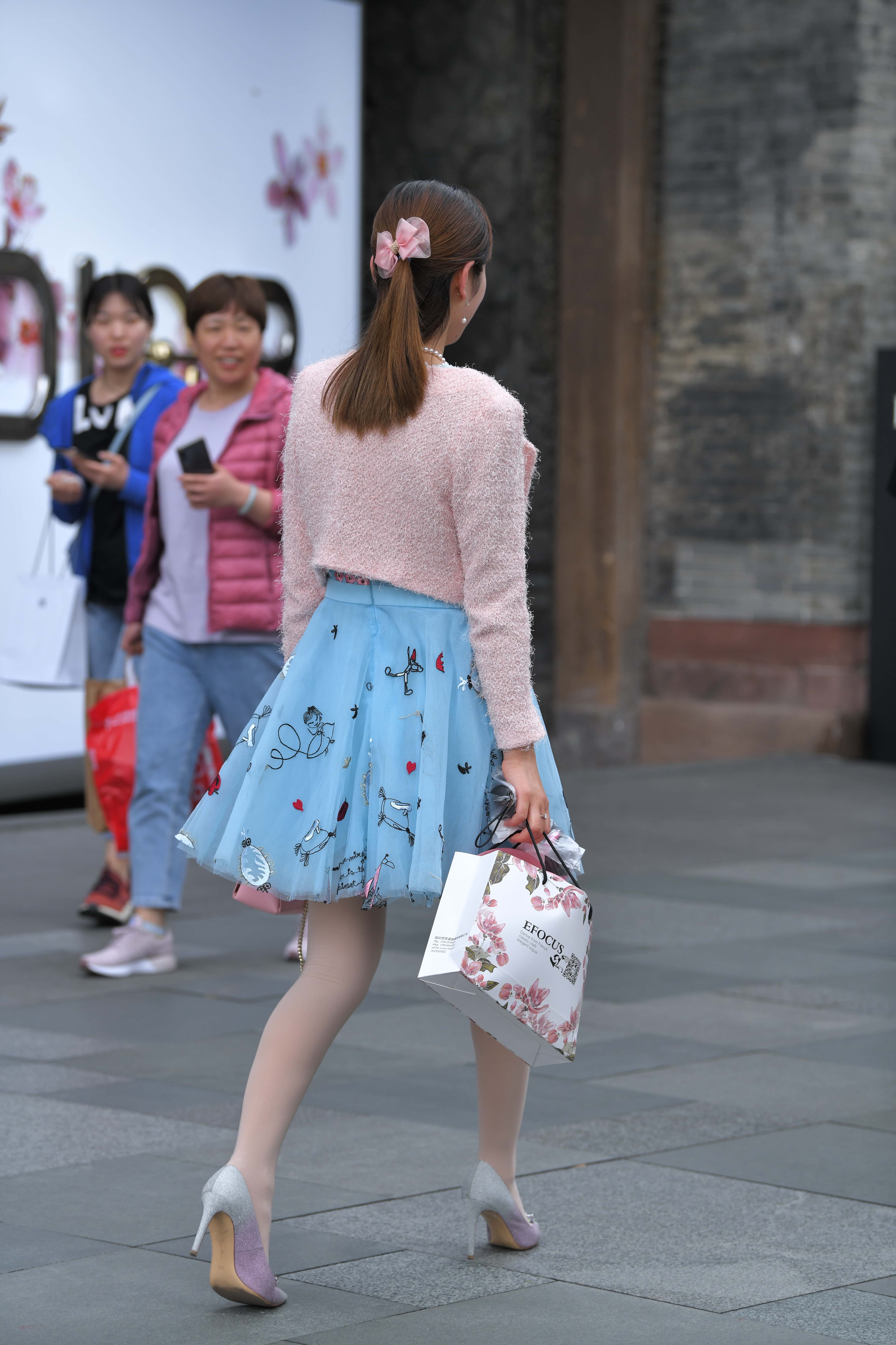 GS-K194 气质佳，美腿，肉丝美人 【78P  1.90G】