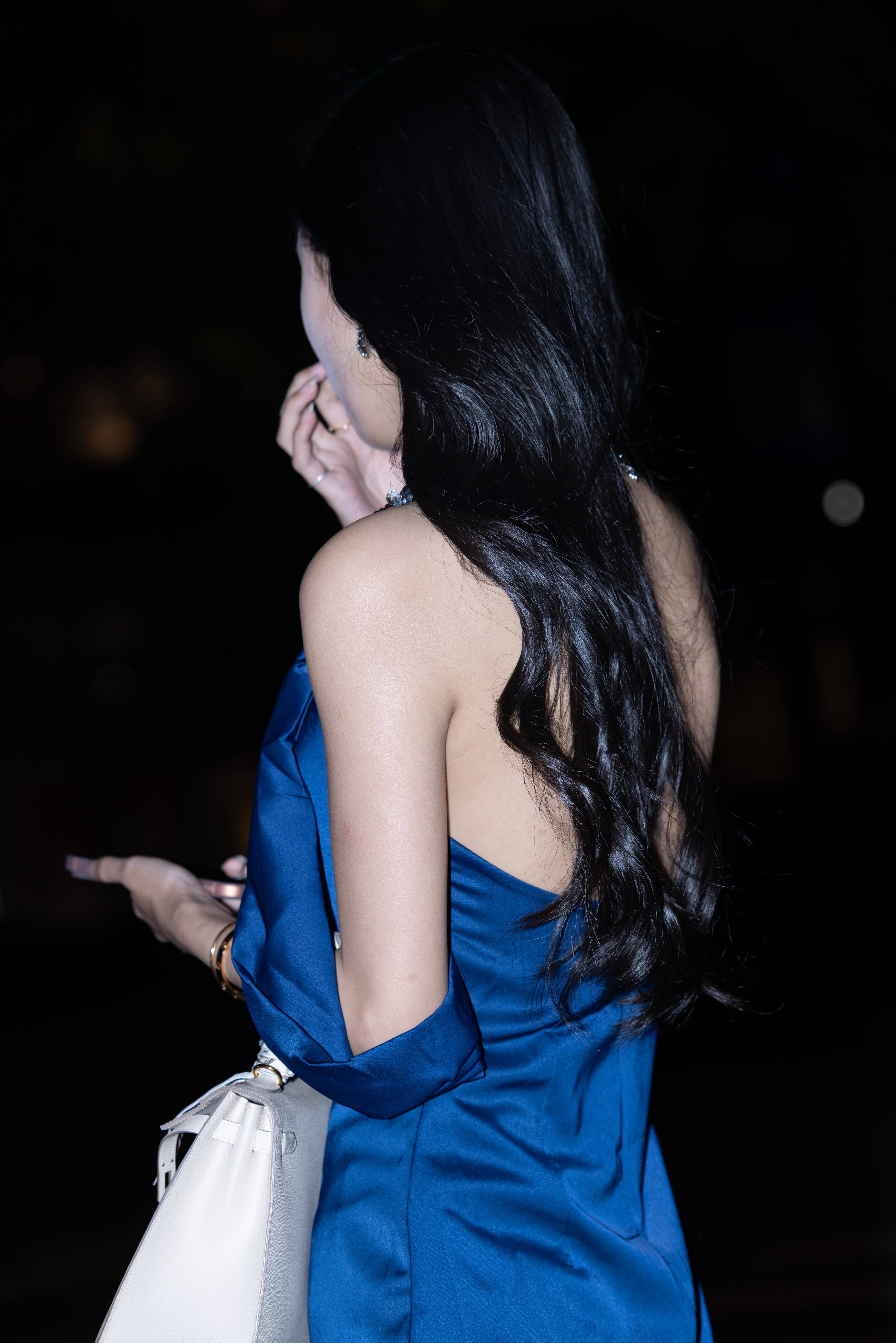 No.9816 蓝裙高跟美女 [104P-780MB]