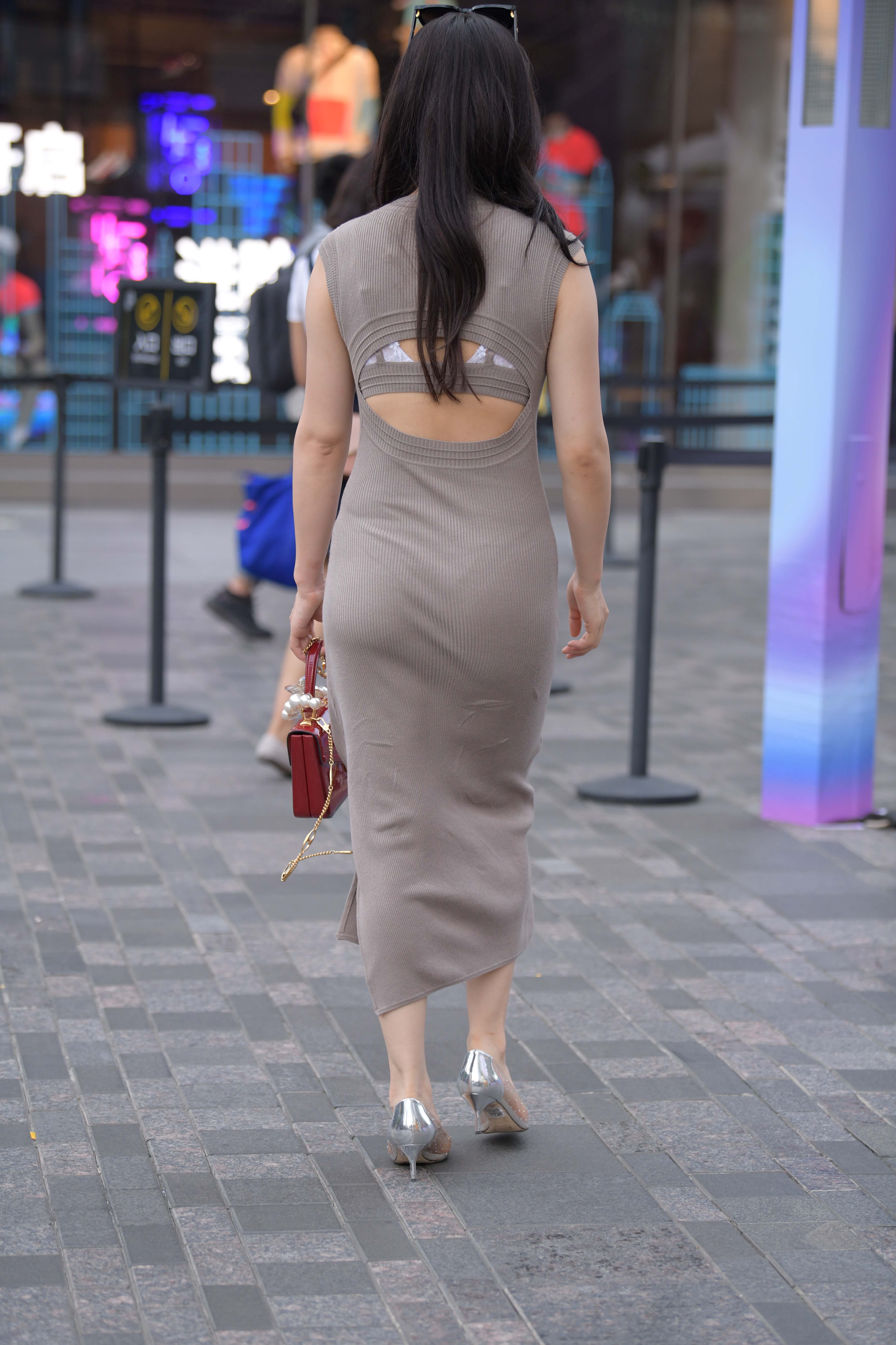 No.9807 针织大开门长裙 [130P-3.08GB]