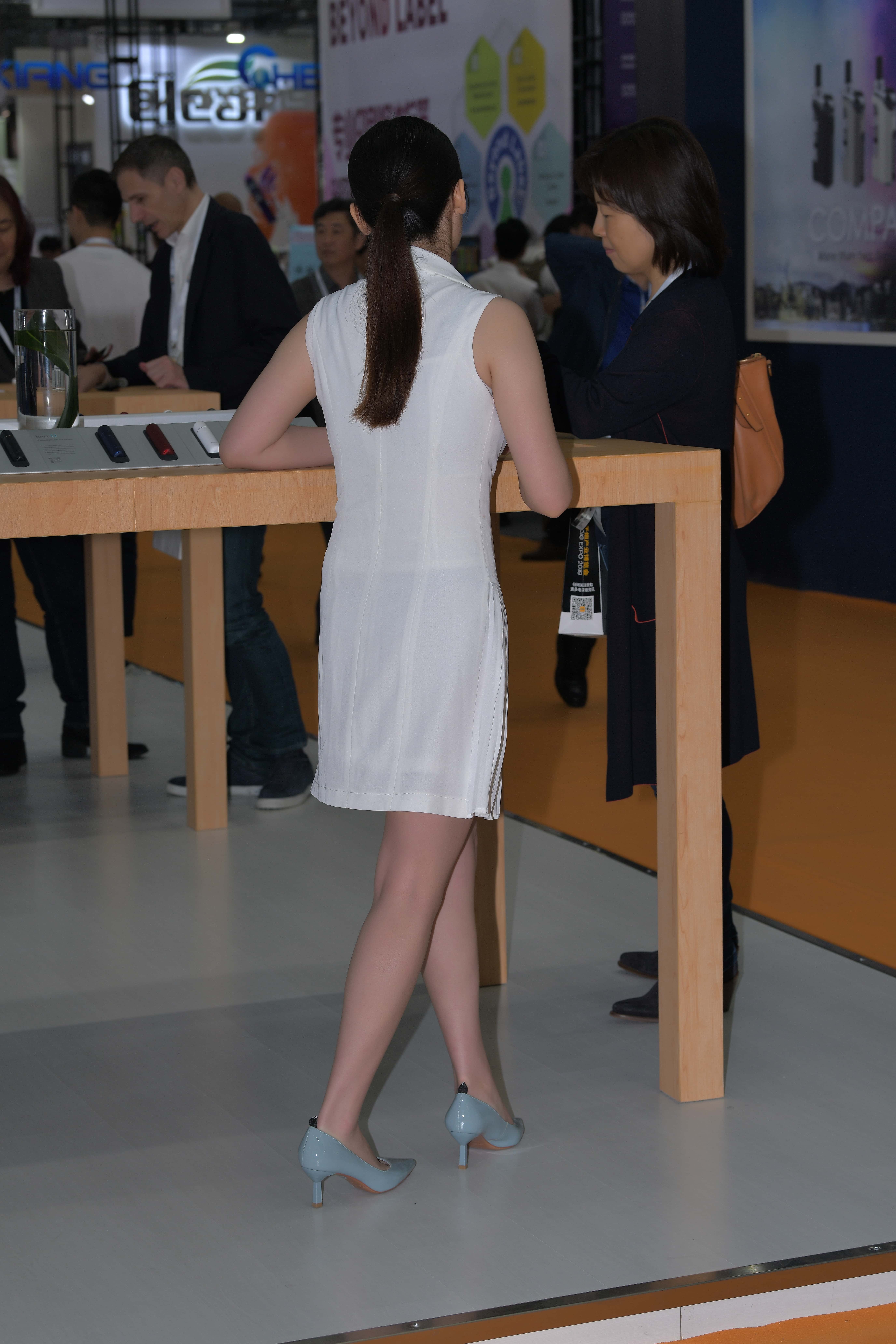 GS-K205 胖嘟嘟脸，好纯，好耐看的妹子 【31P 643M 】