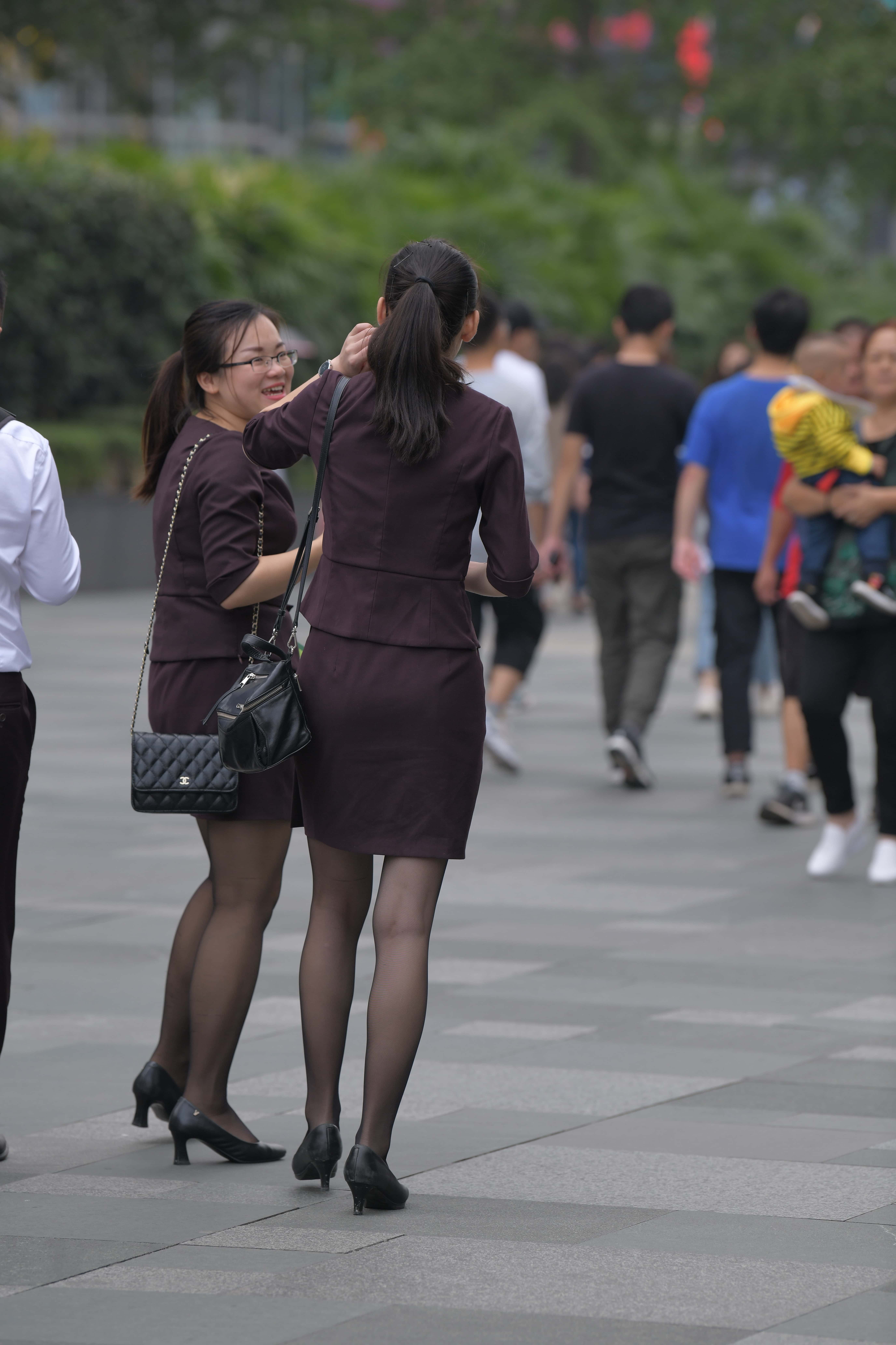 GS-K237 这是珠宝店的店员吗 【59P 624M 】