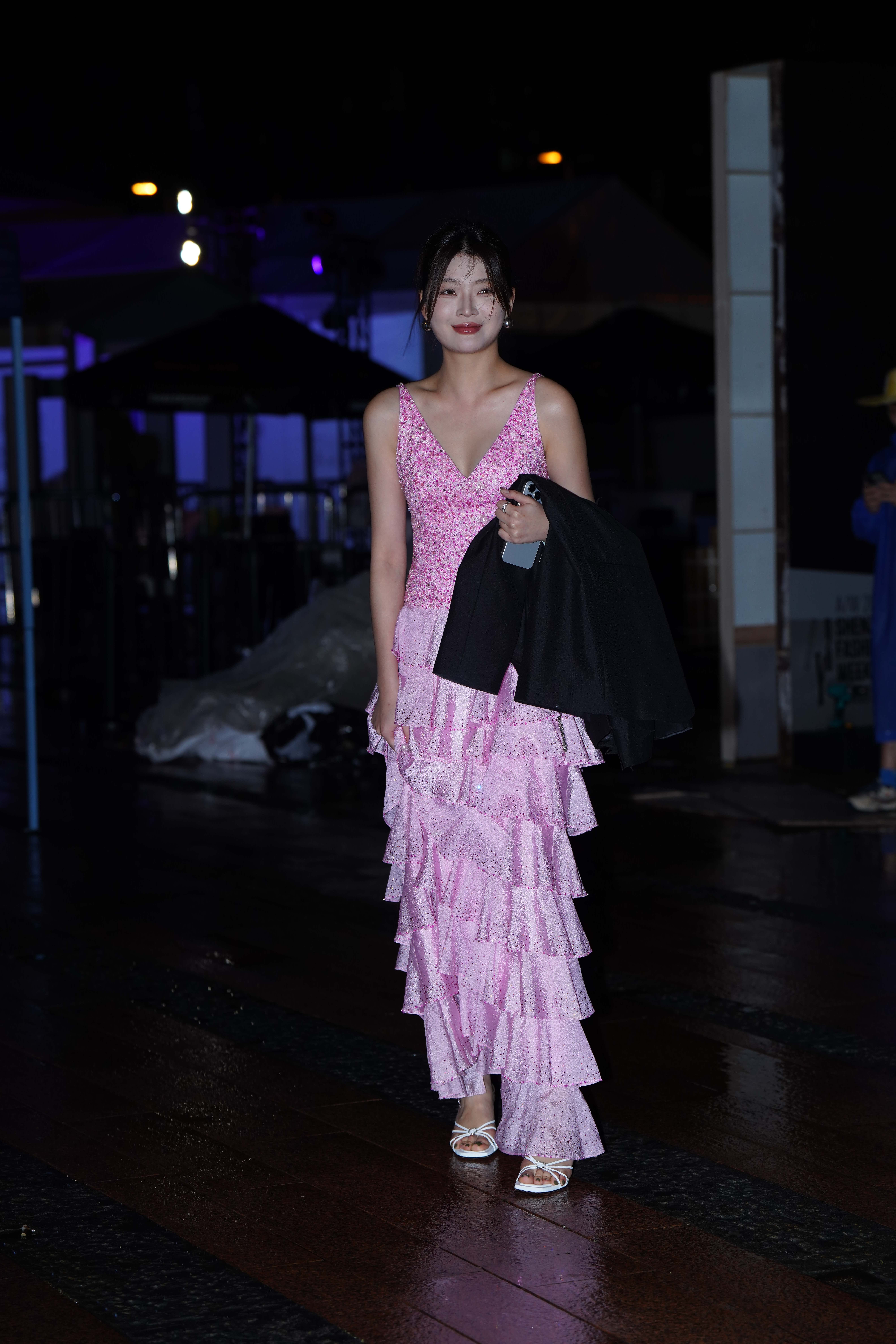 No.9798 艳丽长裙 [53P-865MB]