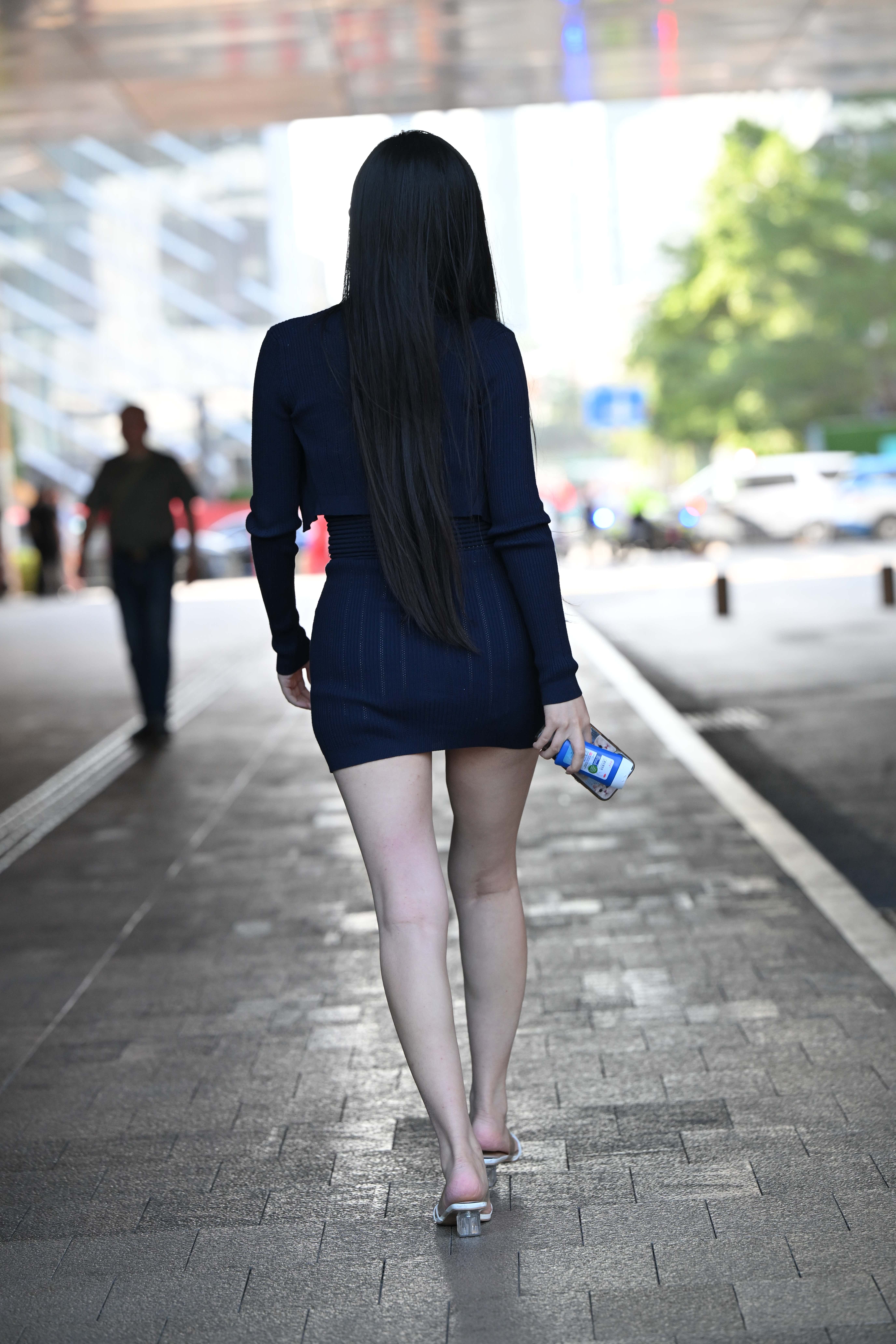 No.9811 美腿包臀裙小姐姐 [102P-1.84GB]