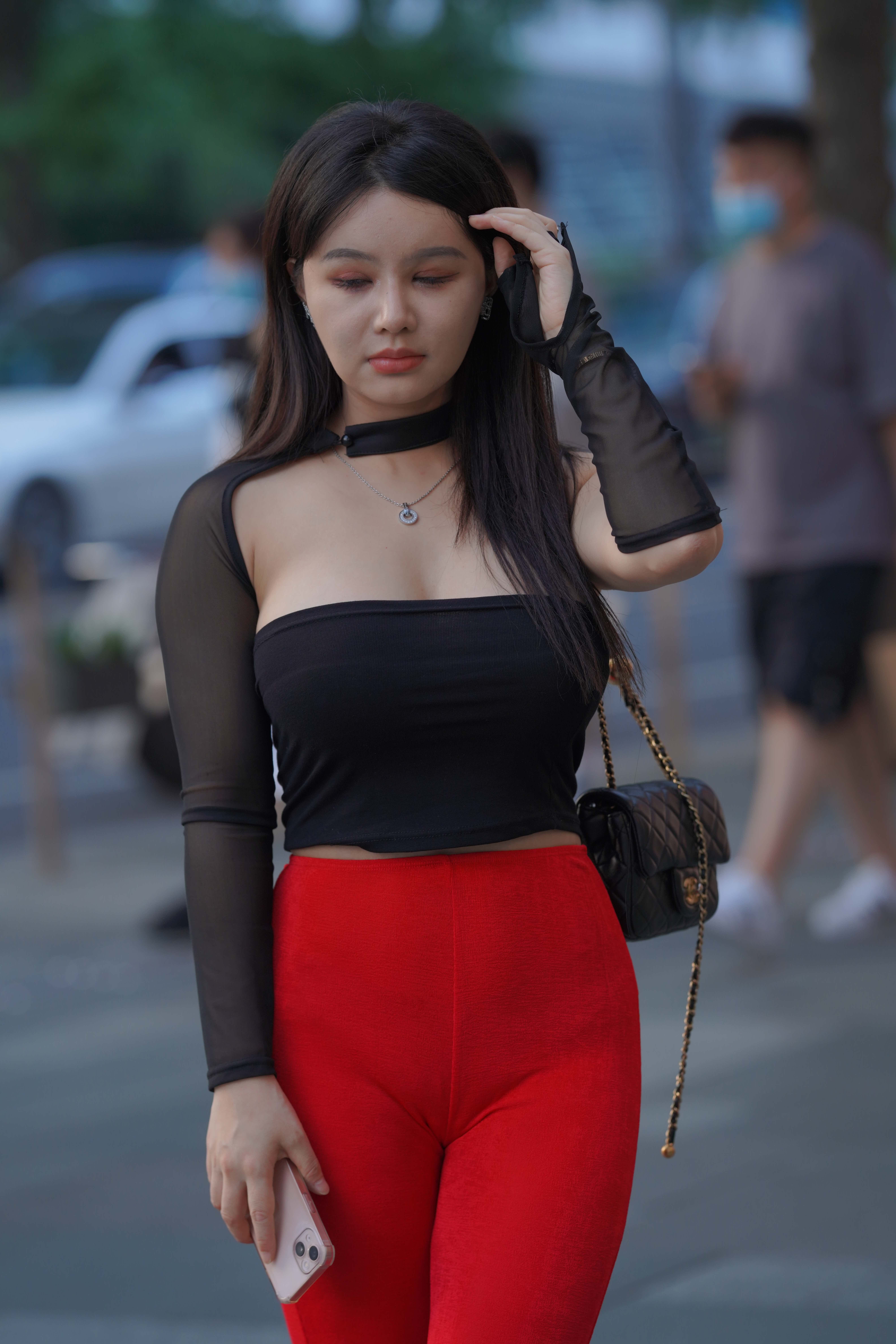 GS-X850 艳丽红裤子 【138P 1.58G】