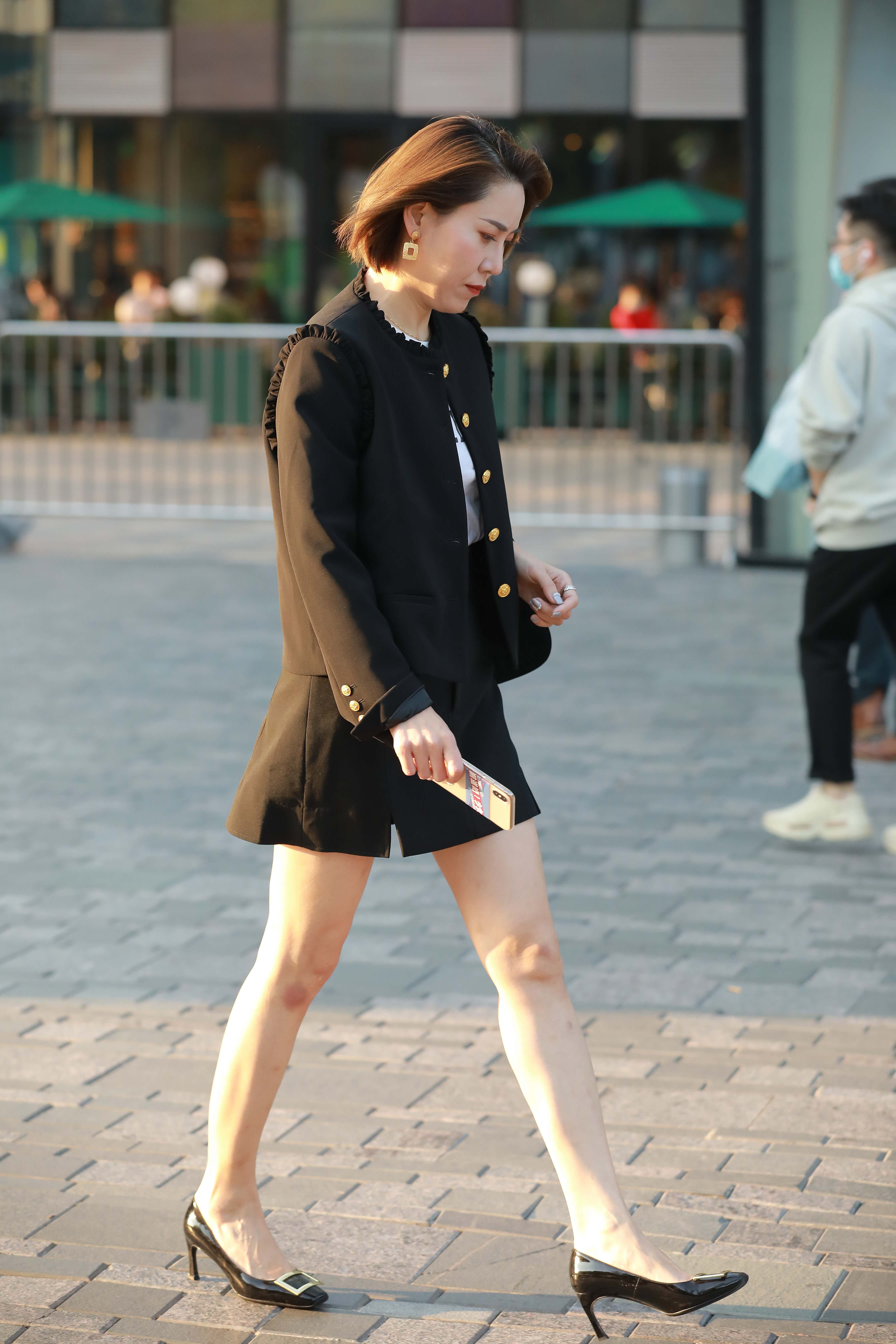 GS-K247 职业装美女 【45P  483M】