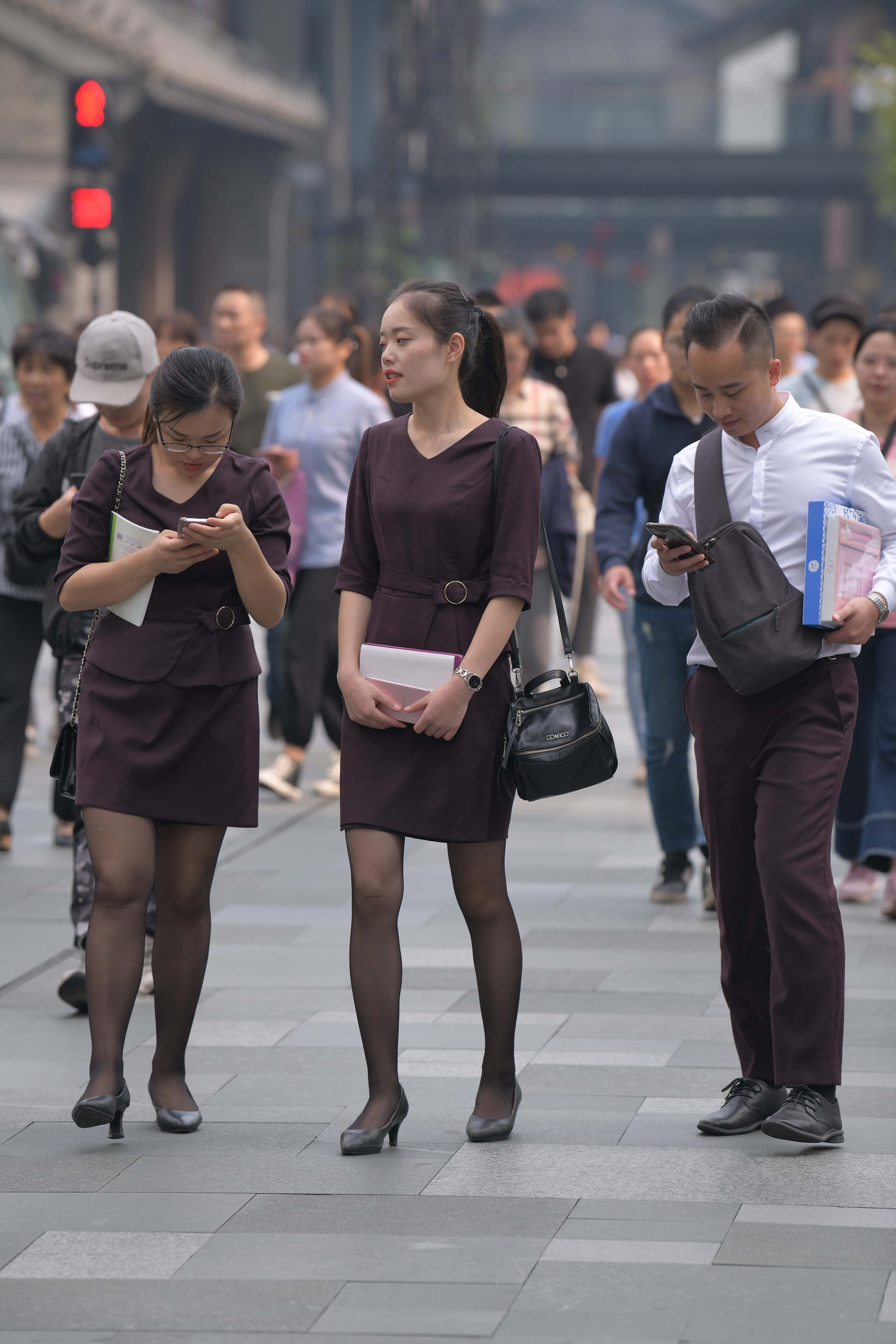 GS-K237 这是珠宝店的店员吗 【59P 624M 】