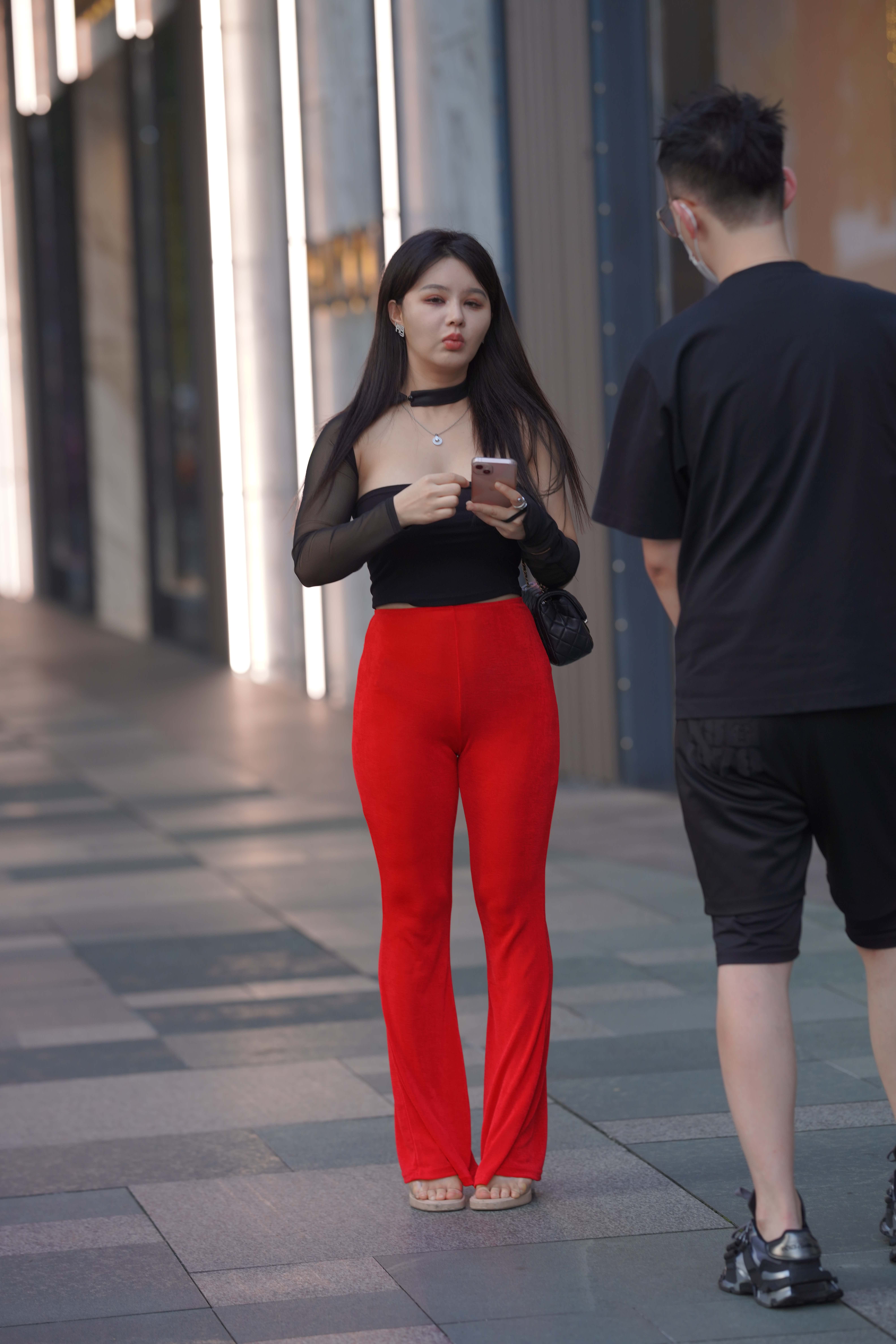 GS-X850 艳丽红裤子 【138P 1.58G】