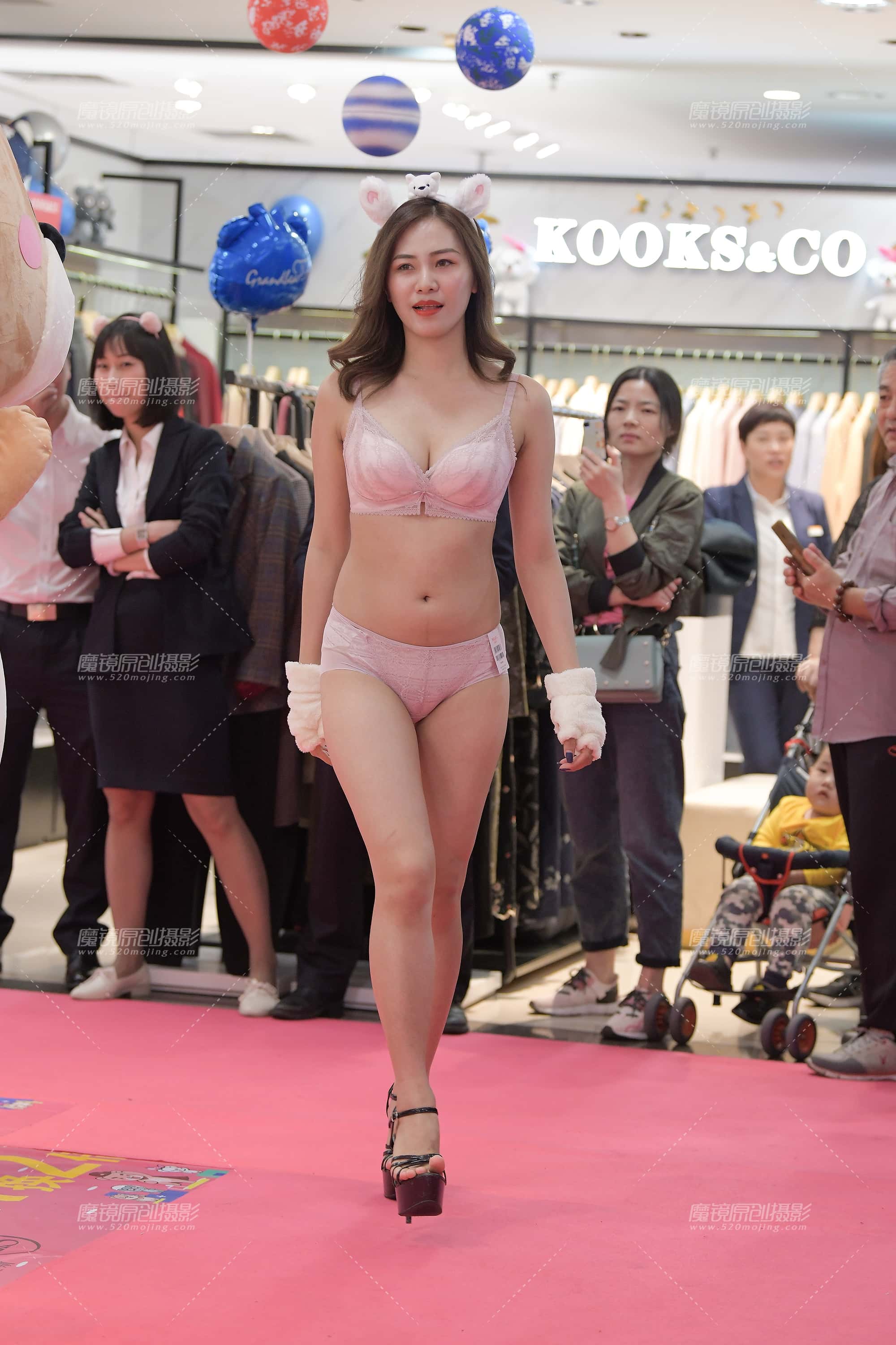 GS-X876 性感内衣 【76P 2.15G】