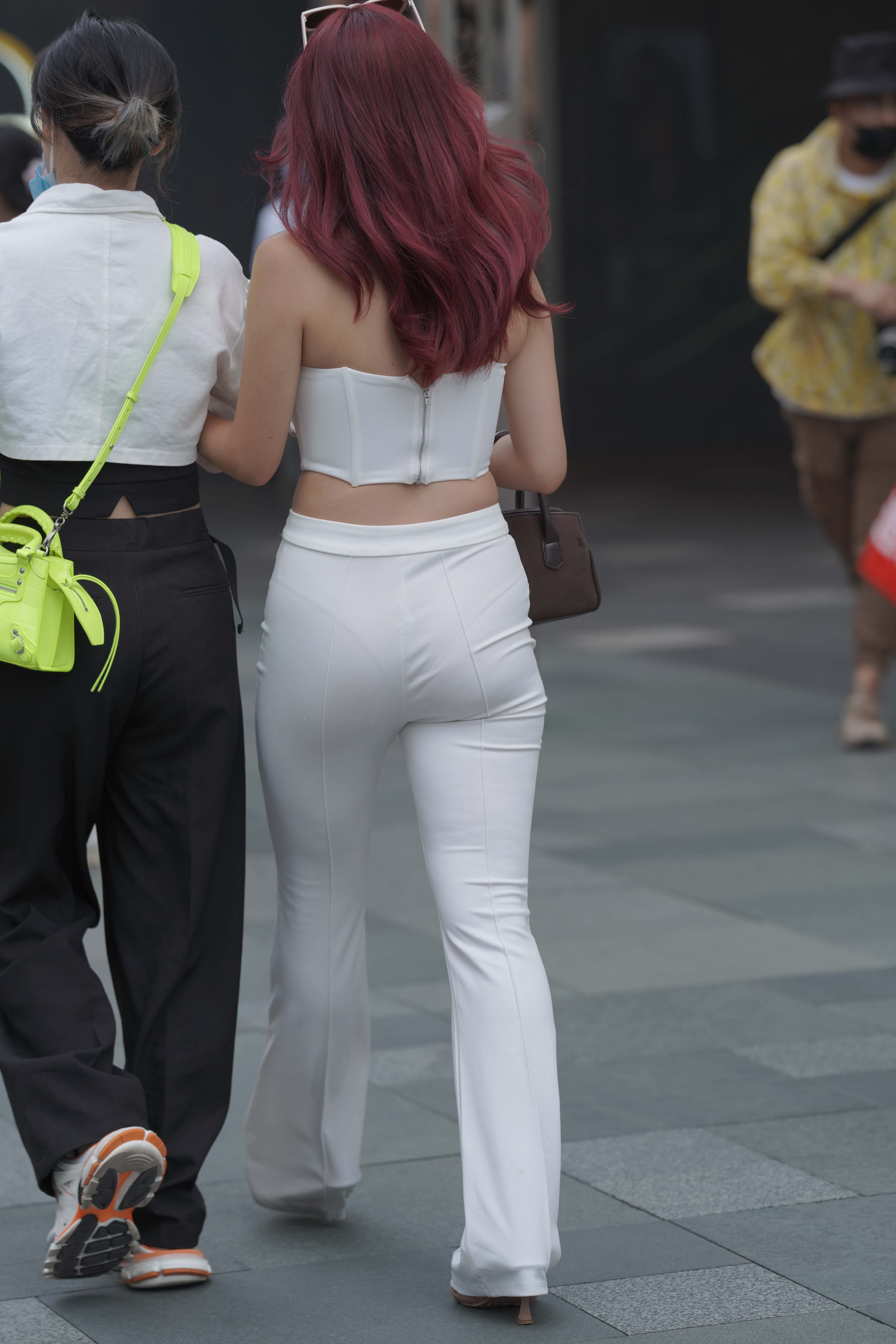 GS-T839 街拍白长裤小姐姐 【90P 1.00G】