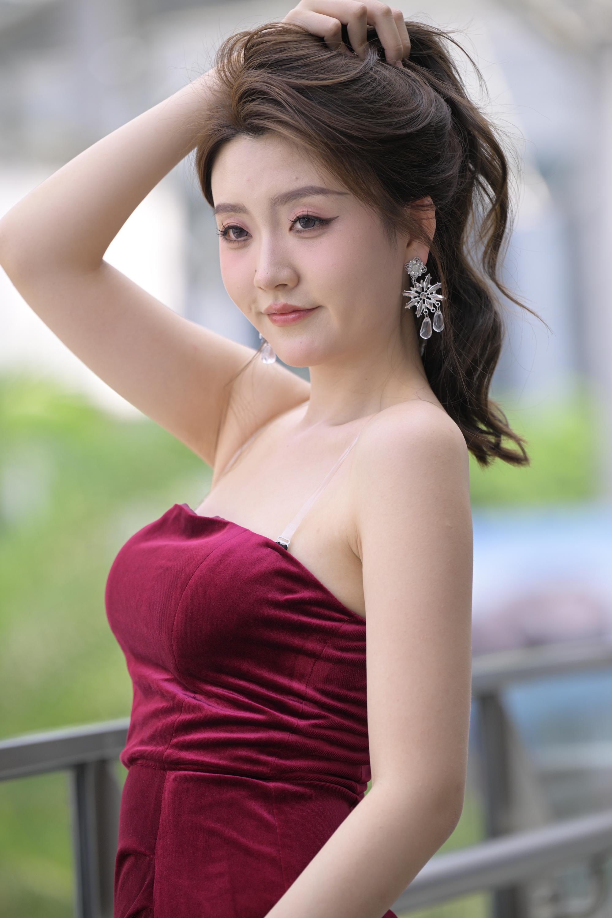 No.9921 红裙礼仪小姐 [233P2V-5.57GB]