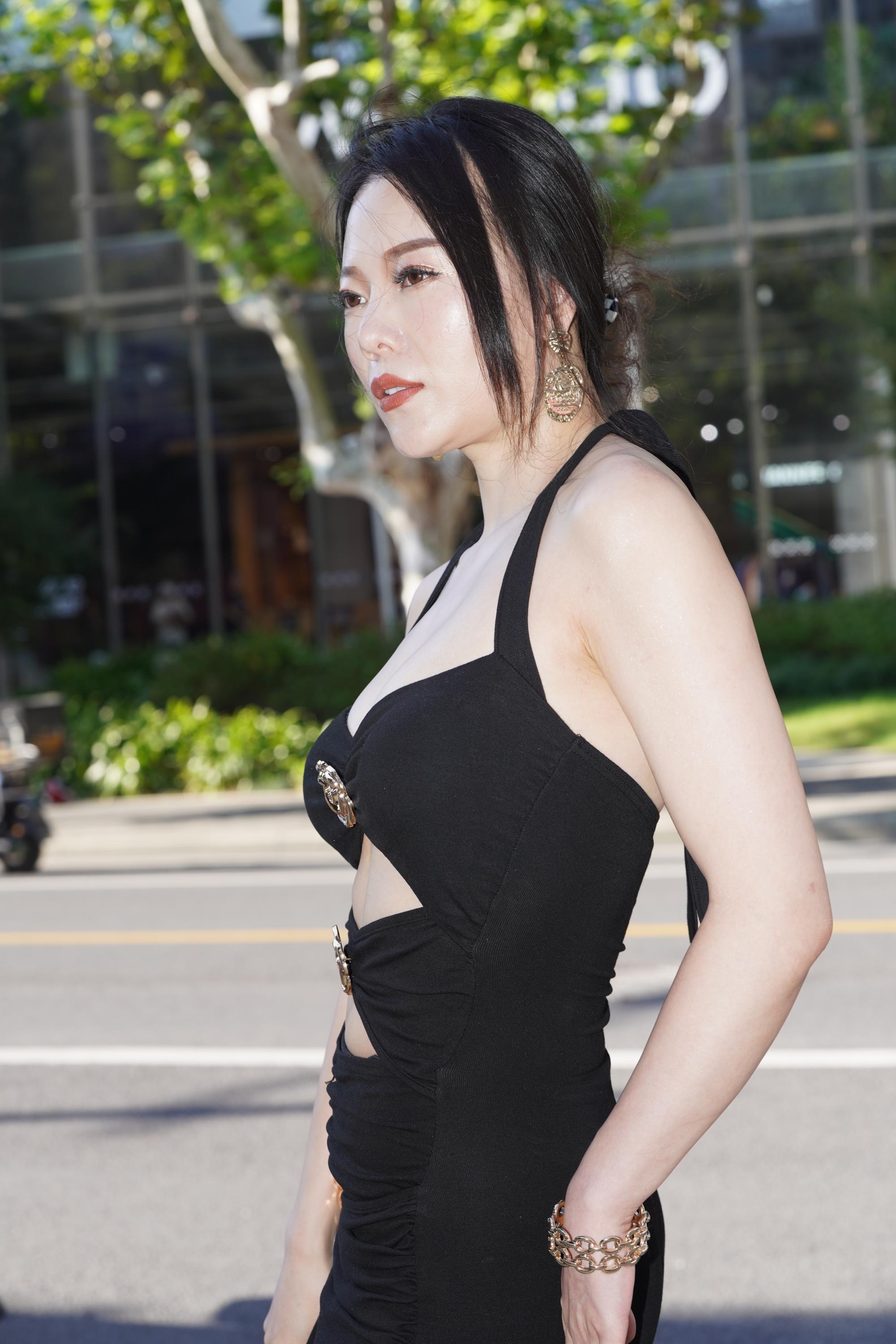 No.9952 魅惑黑色裙装 [75P-2.31GB]