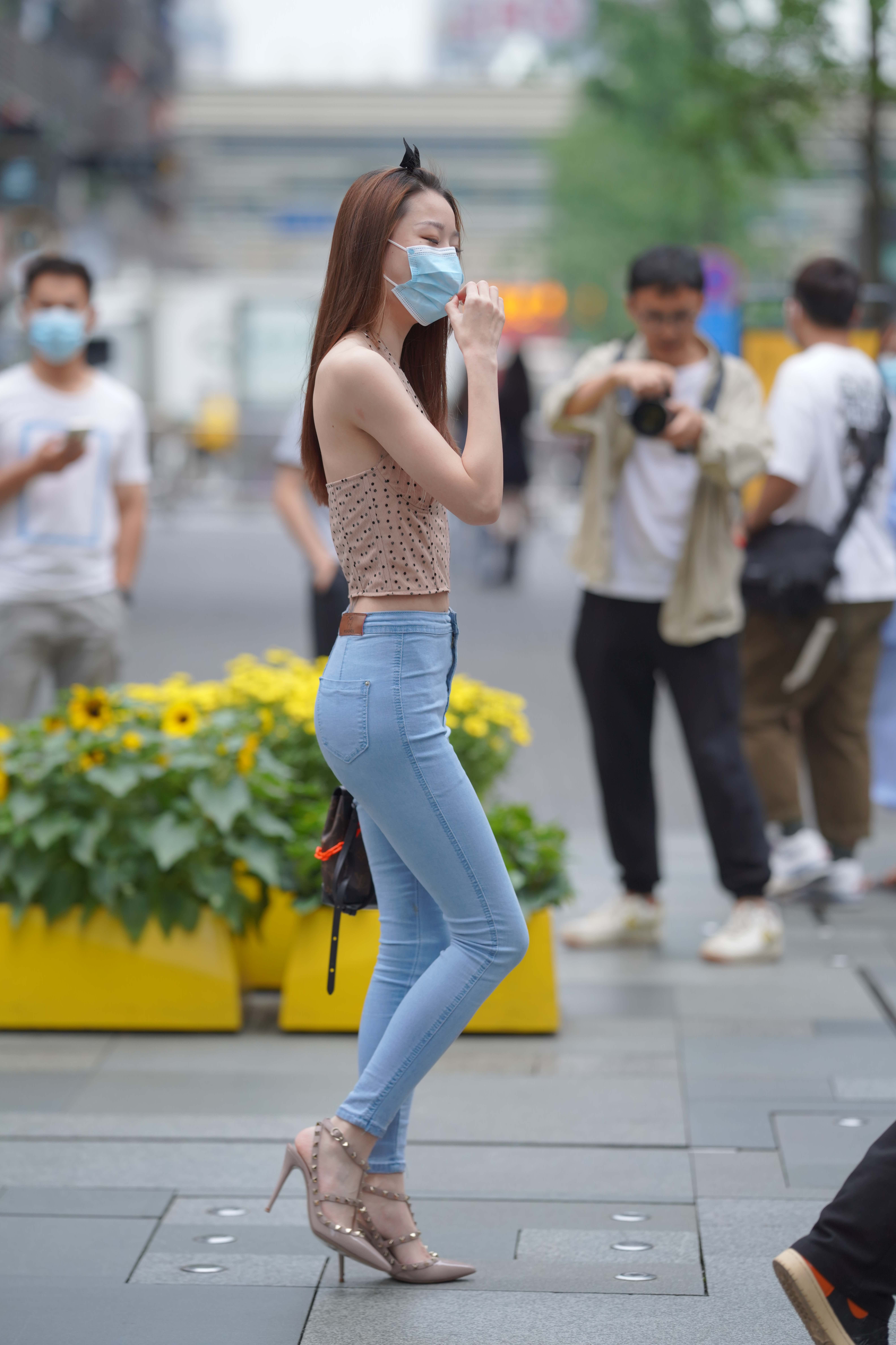 No.9879 铅笔牛仔裤 [164P1V-1.84GB]